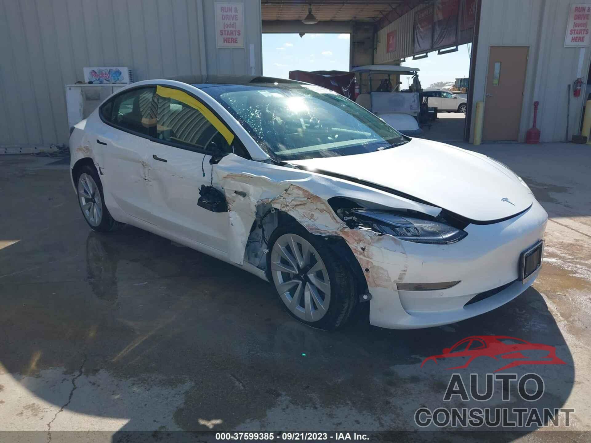 TESLA MODEL 3 2022 - 5YJ3E1EB1NF258647