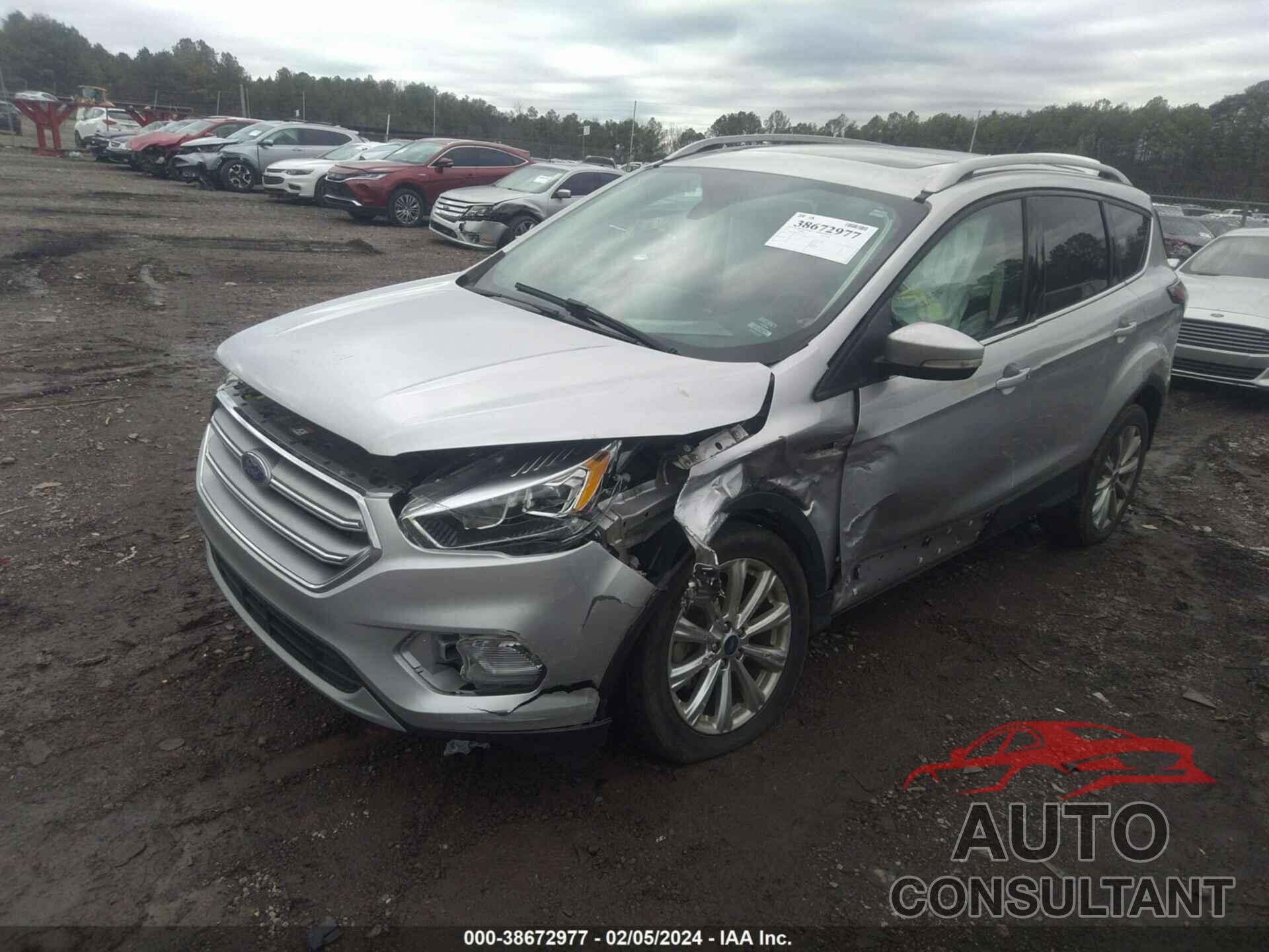 FORD ESCAPE 2017 - 1FMCU0JD6HUC18575