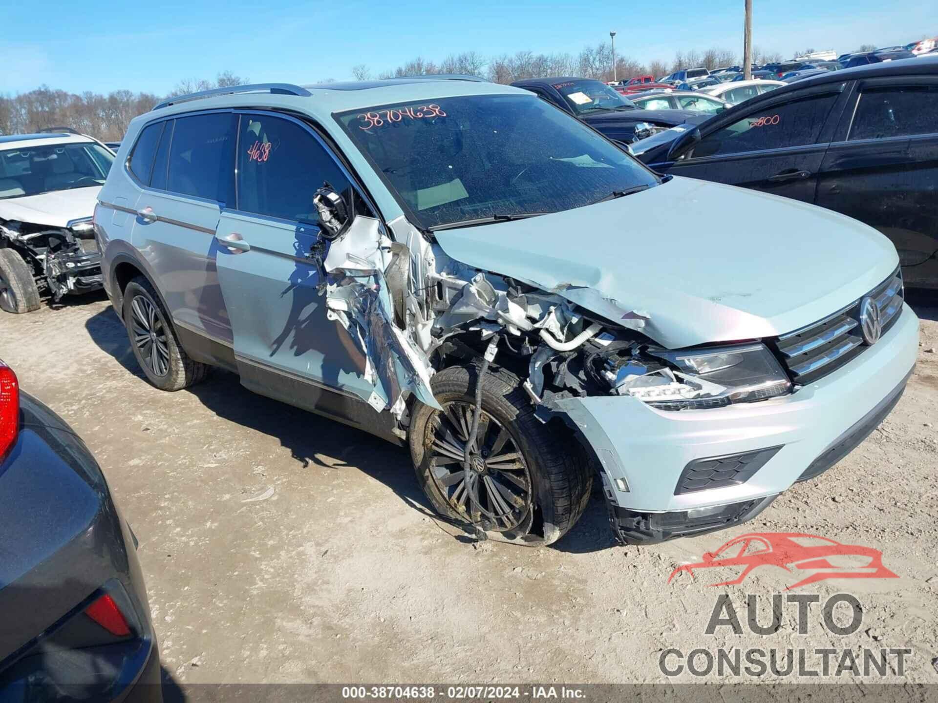 VOLKSWAGEN TIGUAN 2018 - 3VV2B7AX3JM051435