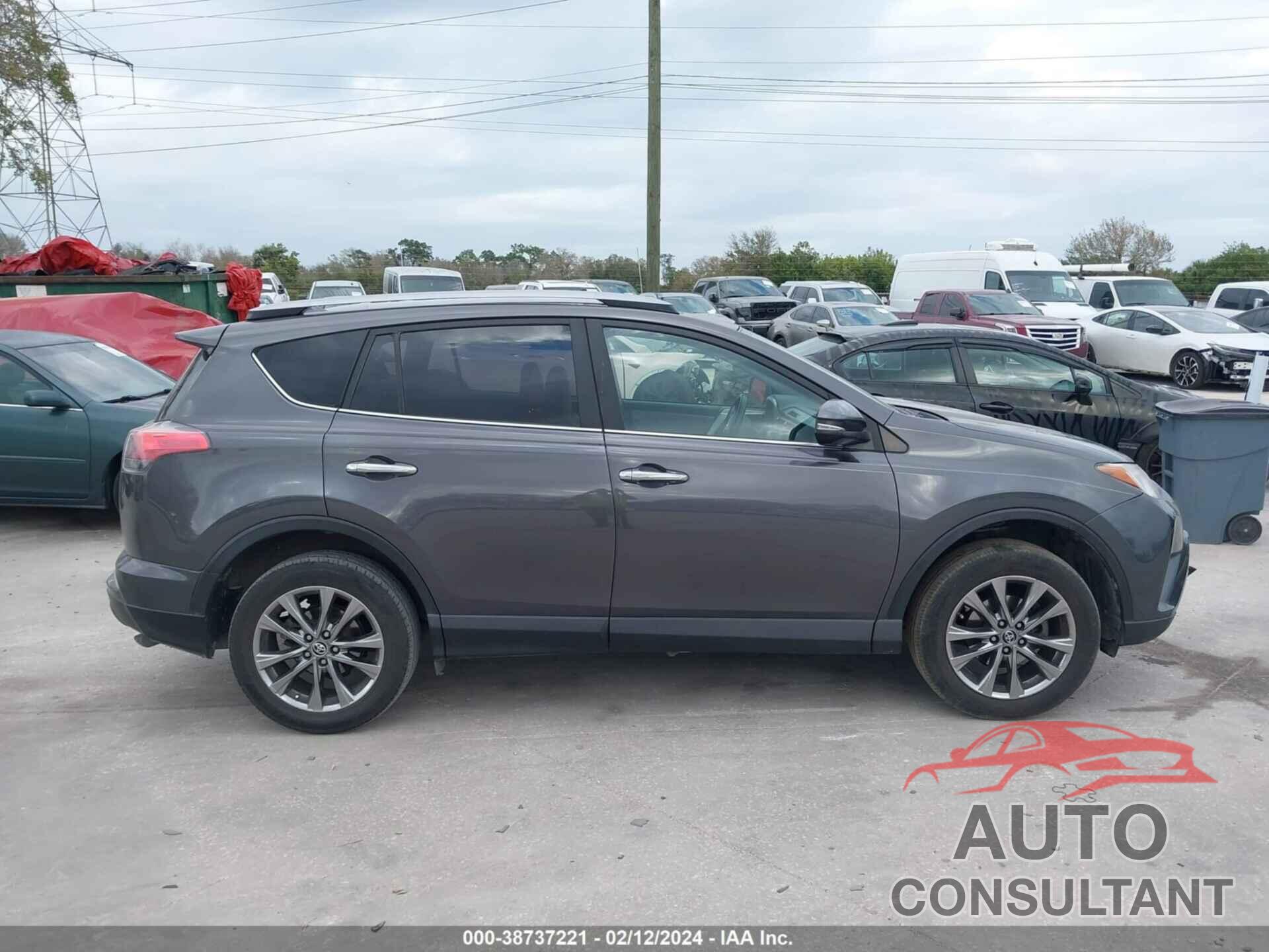 TOYOTA RAV4 2018 - JTMYFREV8JJ182570