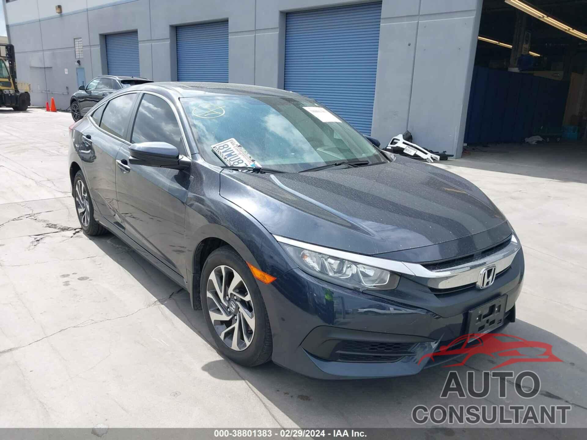 HONDA CIVIC 2018 - 2HGFC2F71JH585249