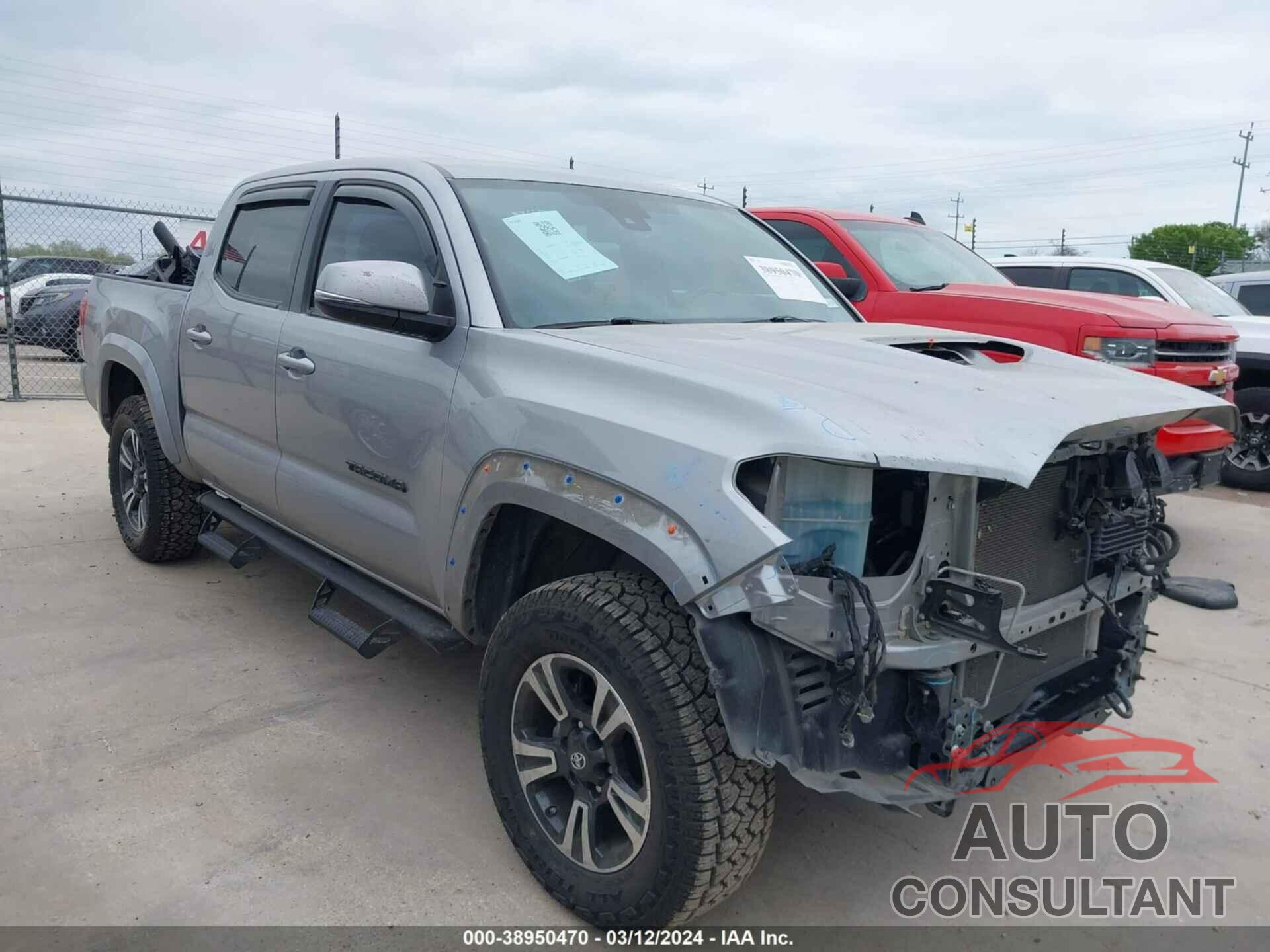 TOYOTA TACOMA 2019 - 5TFAZ5CN3KX076529