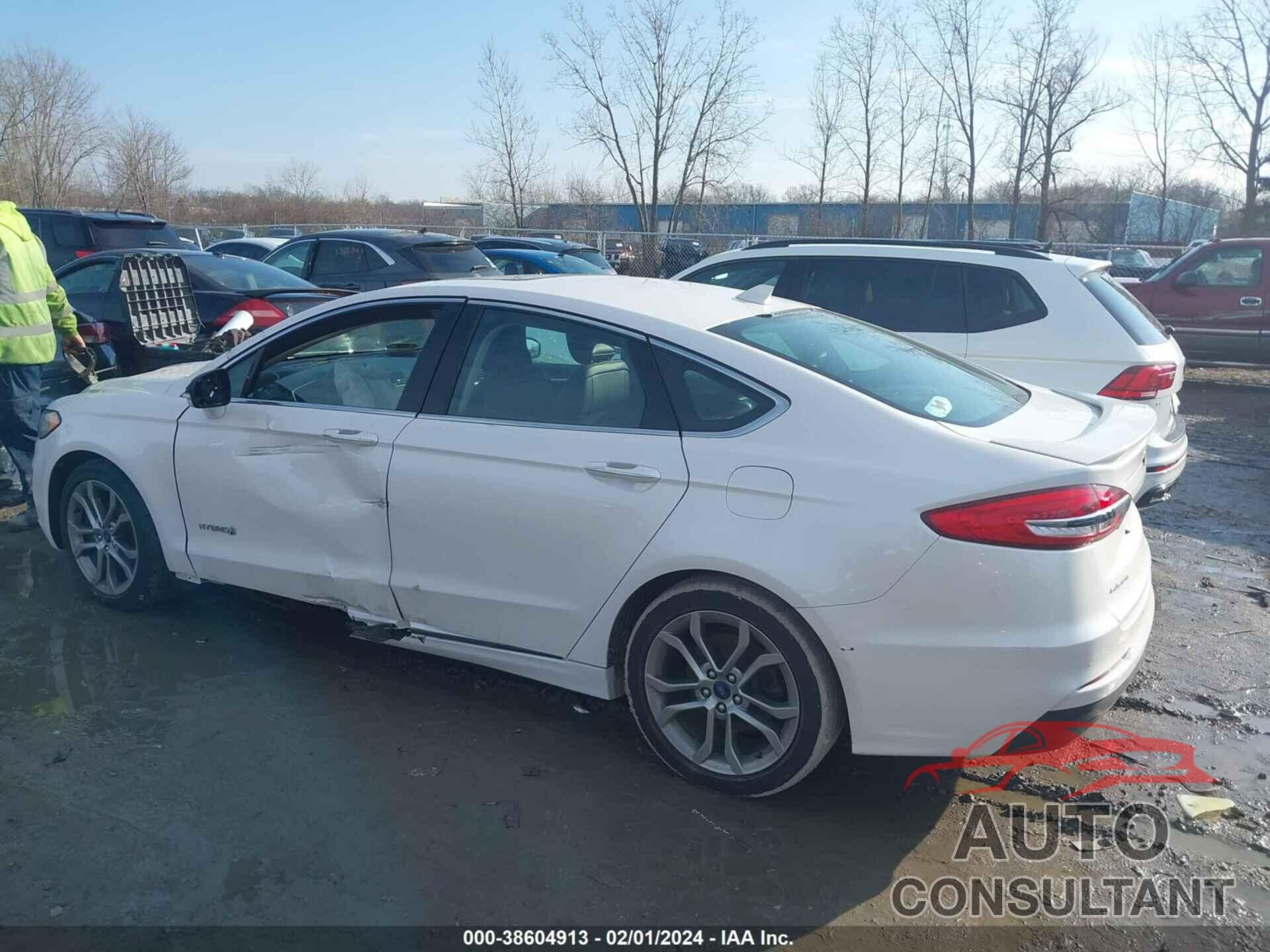 FORD FUSION HYBRID 2019 - 3FA6P0RU6KR244126