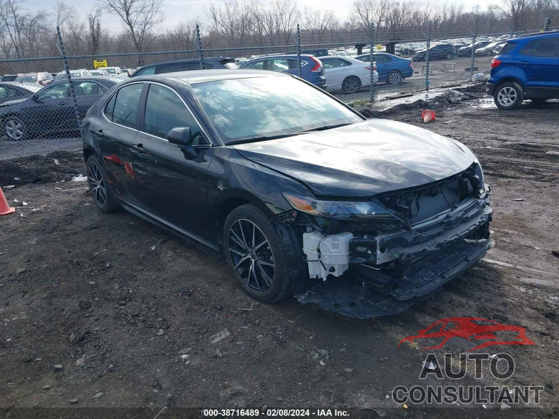 TOYOTA CAMRY 2022 - 4T1G11AK7NU632202