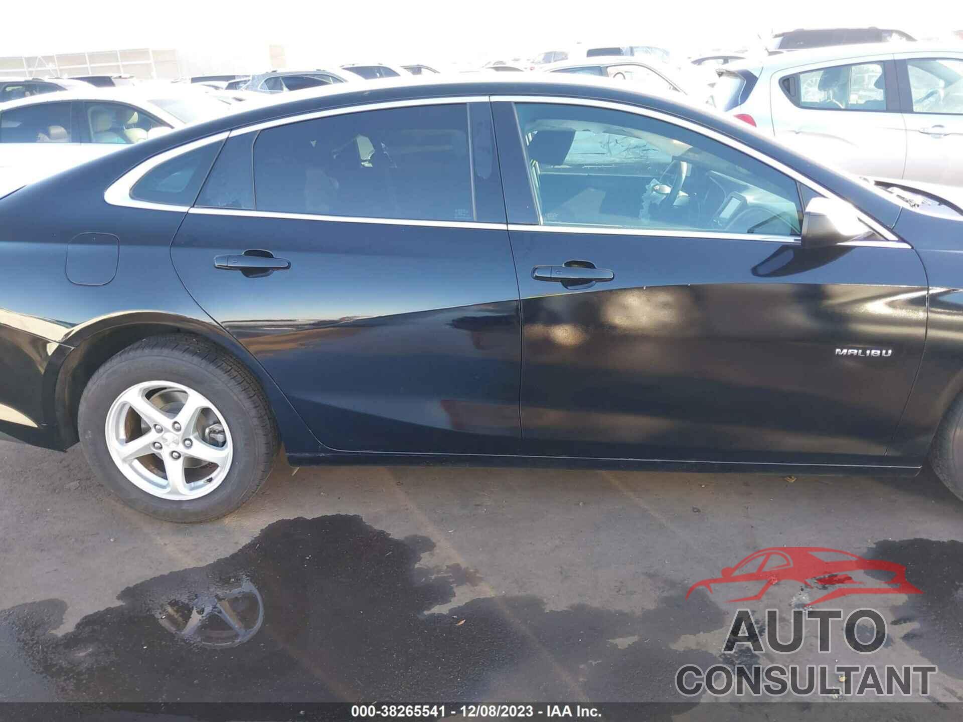 CHEVROLET MALIBU 2017 - 1G1ZB5ST6HF137080