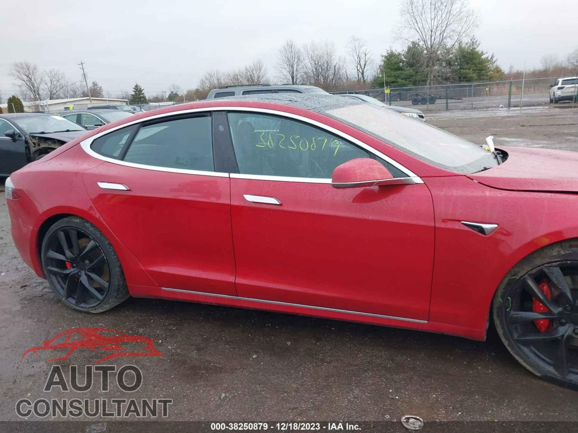 TESLA MODEL S 2018 - 5YJSA1E46JF294725