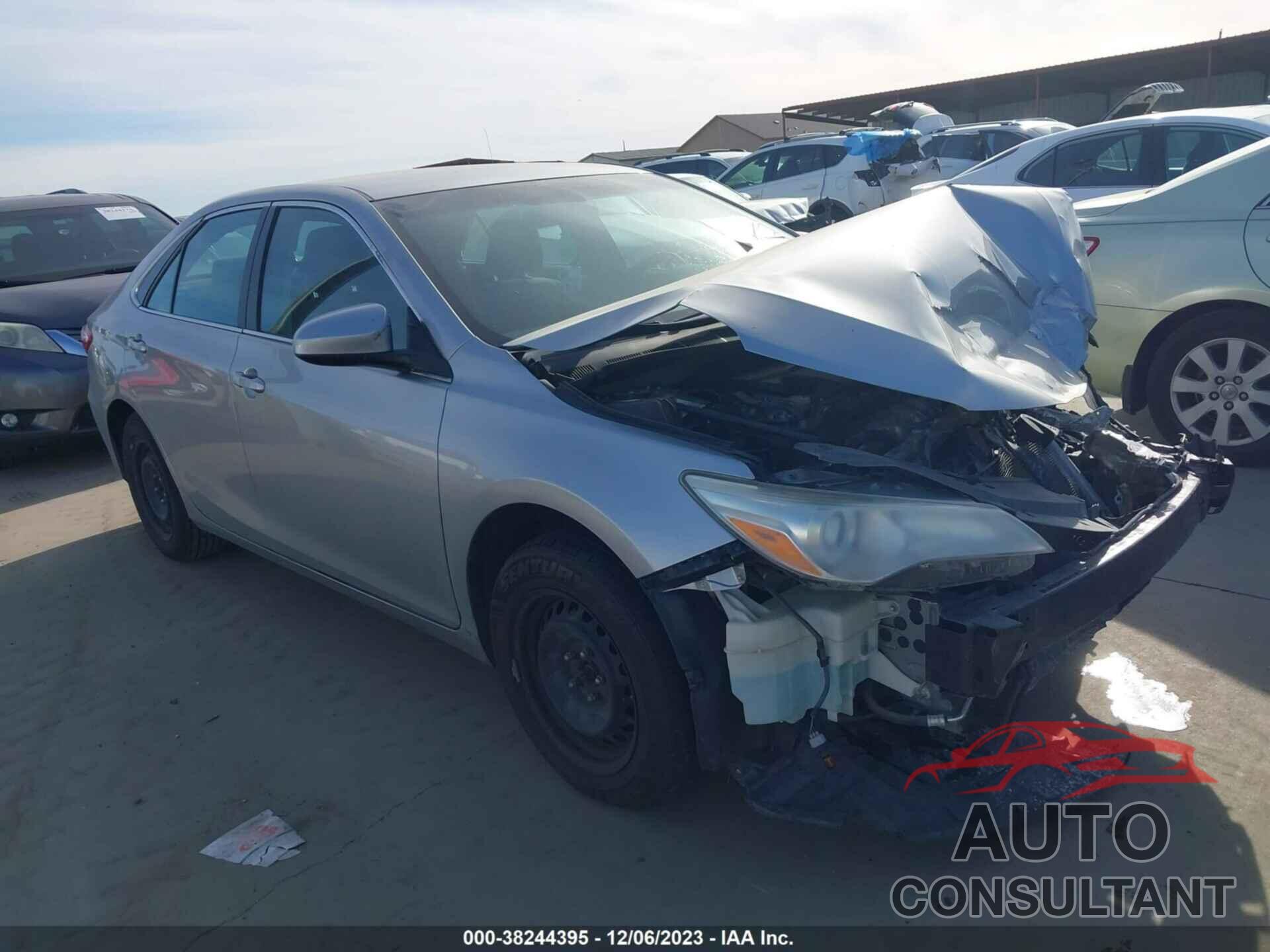 TOYOTA CAMRY 2016 - 4T4BF1FK8GR524300