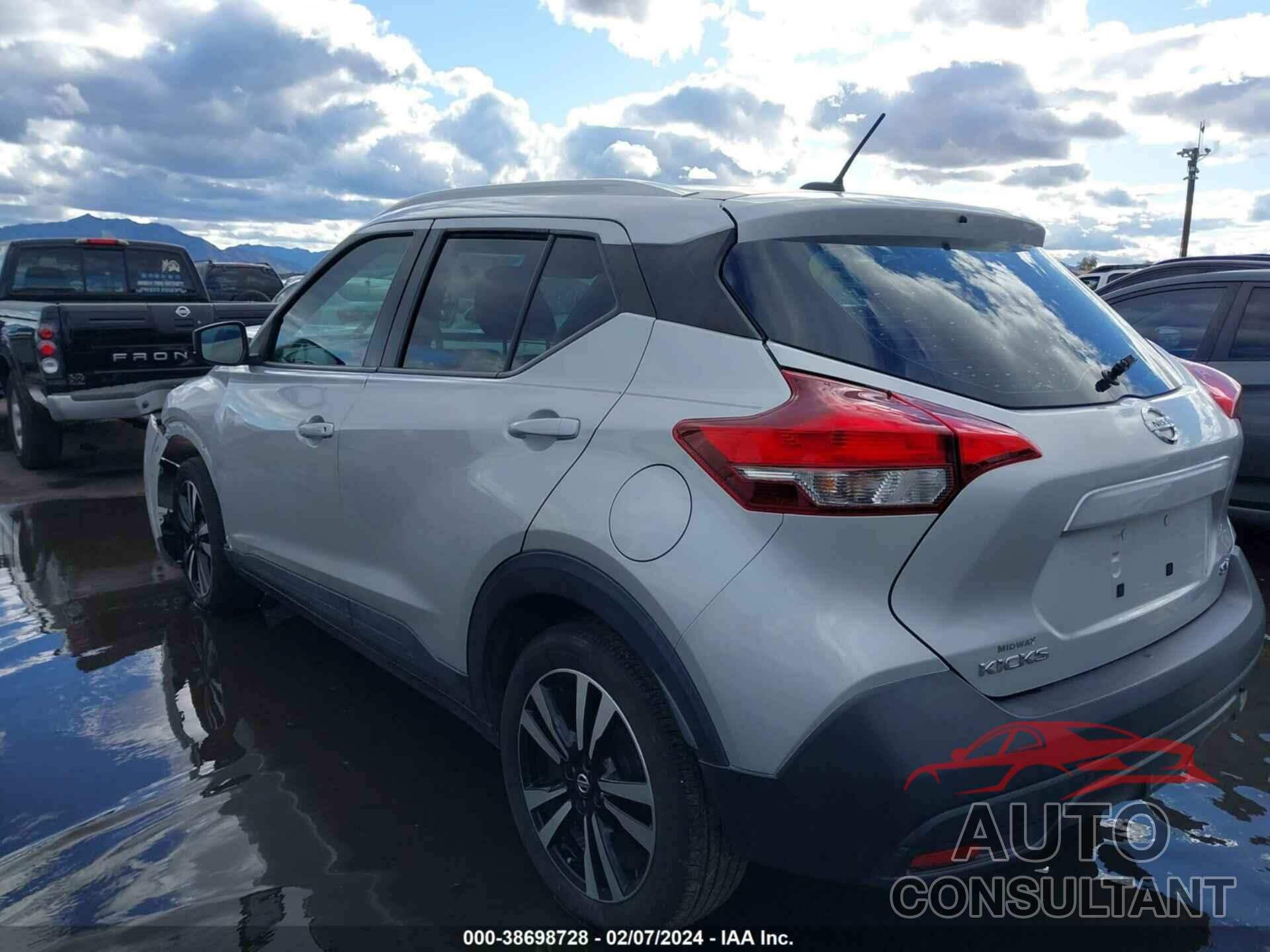 NISSAN KICKS 2018 - 3N1CP5CU9JL523092