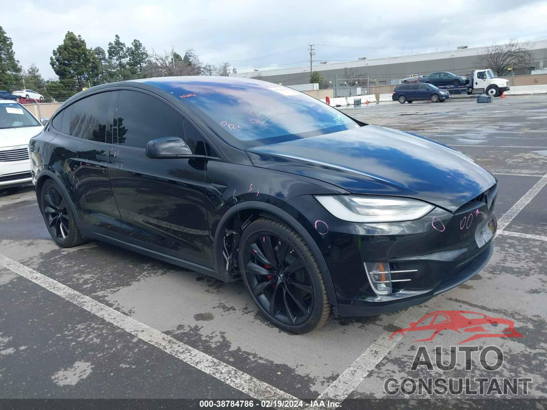 TESLA MODEL X 2017 - 5YJXCBE28HF064165