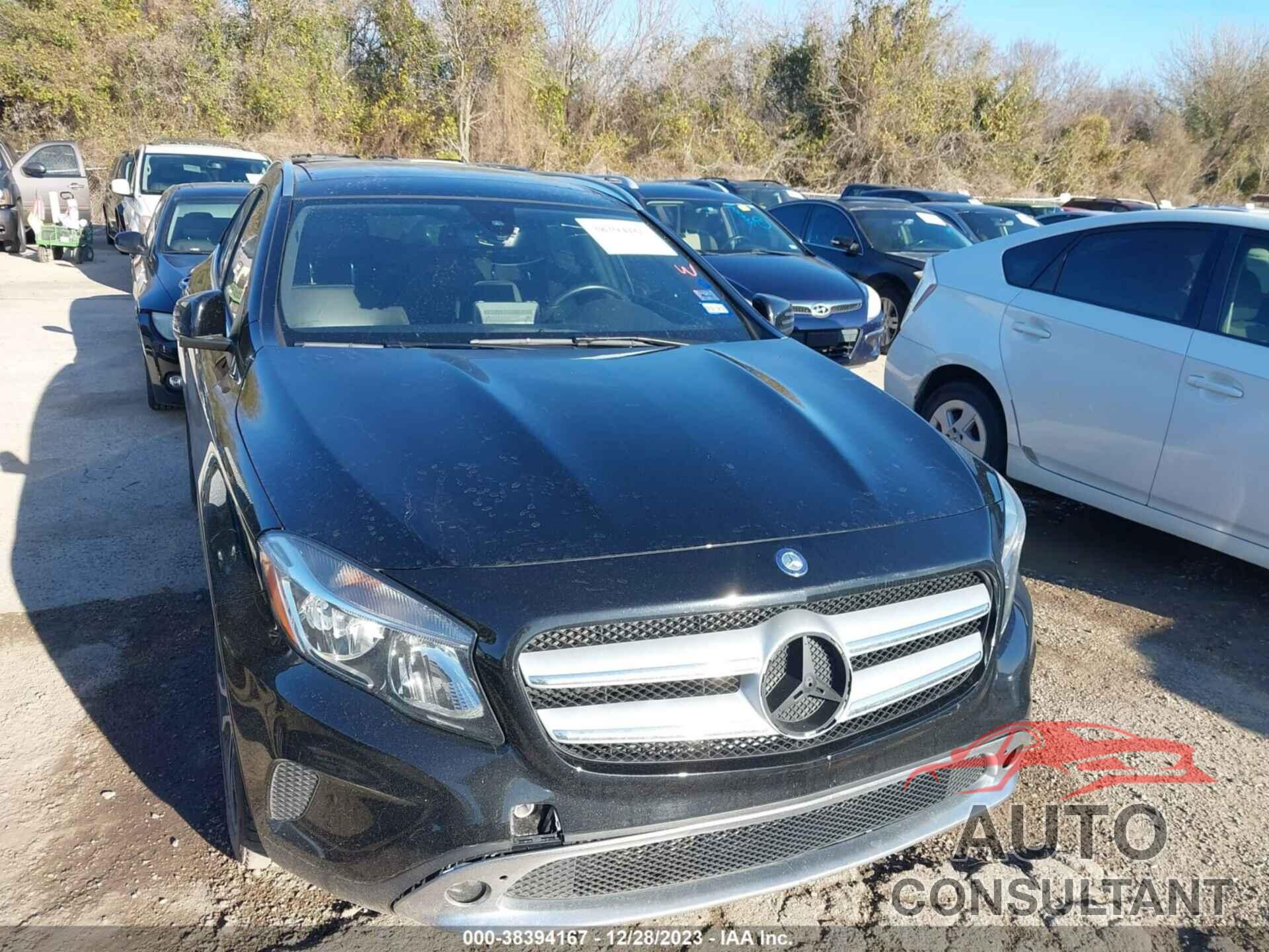 MERCEDES-BENZ GLA 2016 - WDCTG4EB1GJ245723