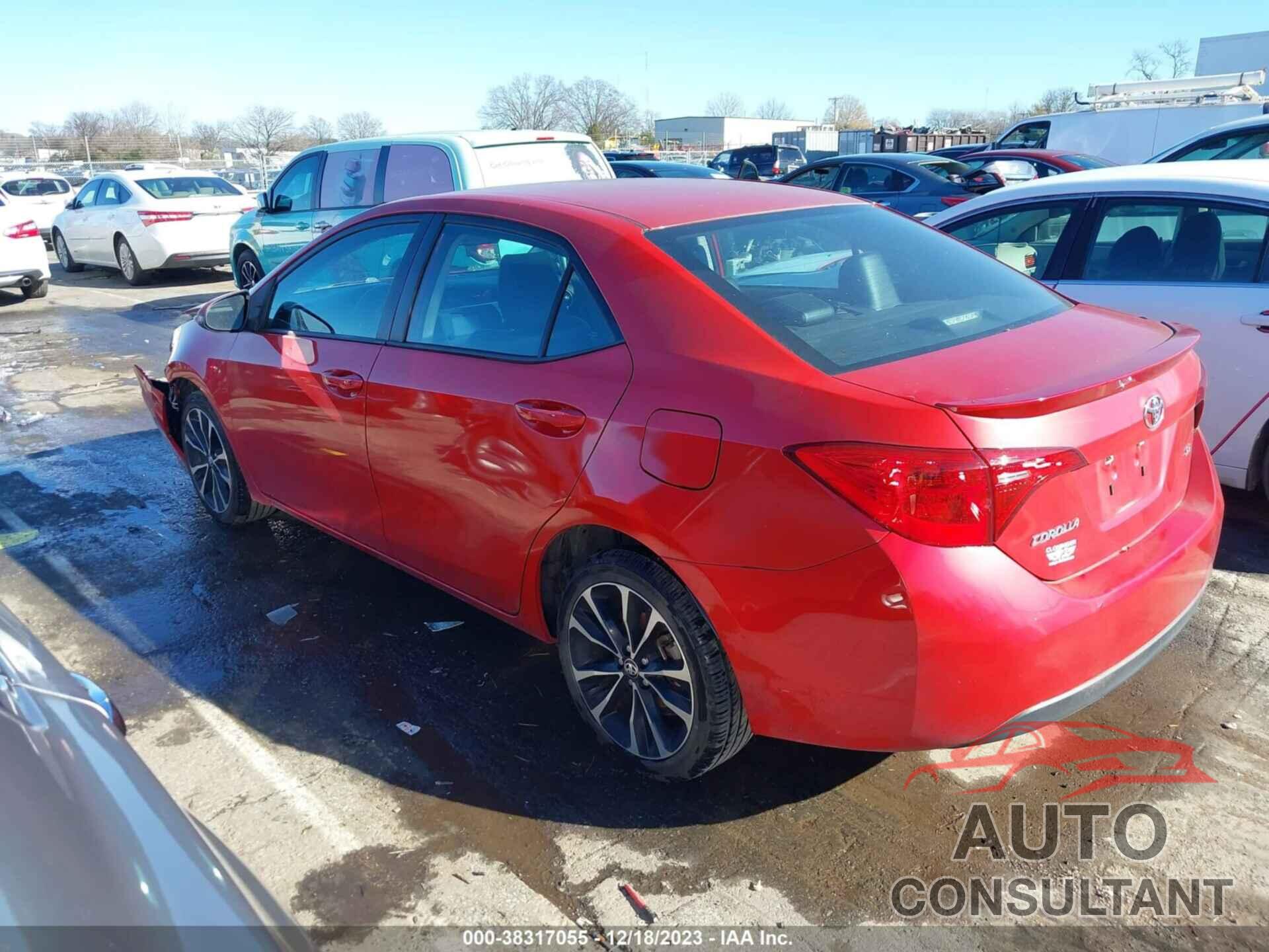 TOYOTA COROLLA 2018 - 5YFBURHE0JP760955