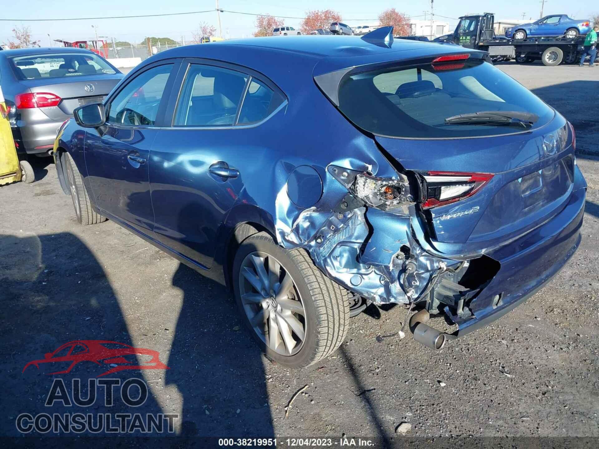 MAZDA MAZDA3 2017 - 3MZBN1M30HM137708