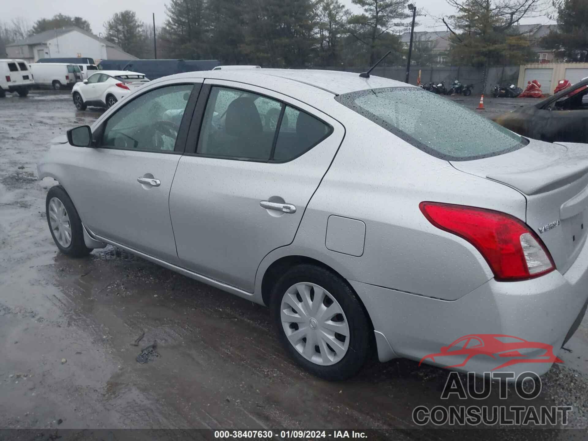 NISSAN VERSA 2019 - 3N1CN7AP3KL828457