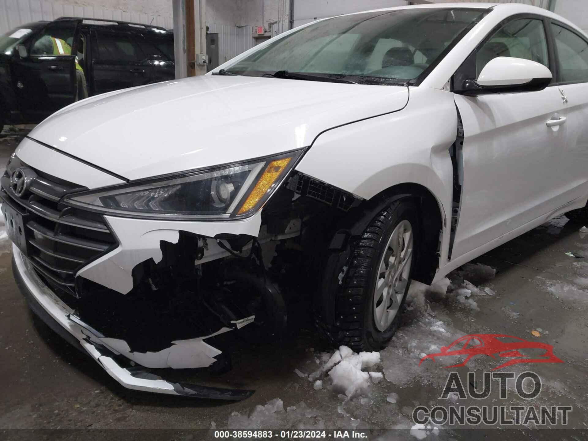 HYUNDAI ELANTRA 2019 - 5NPD74LF1KH471228