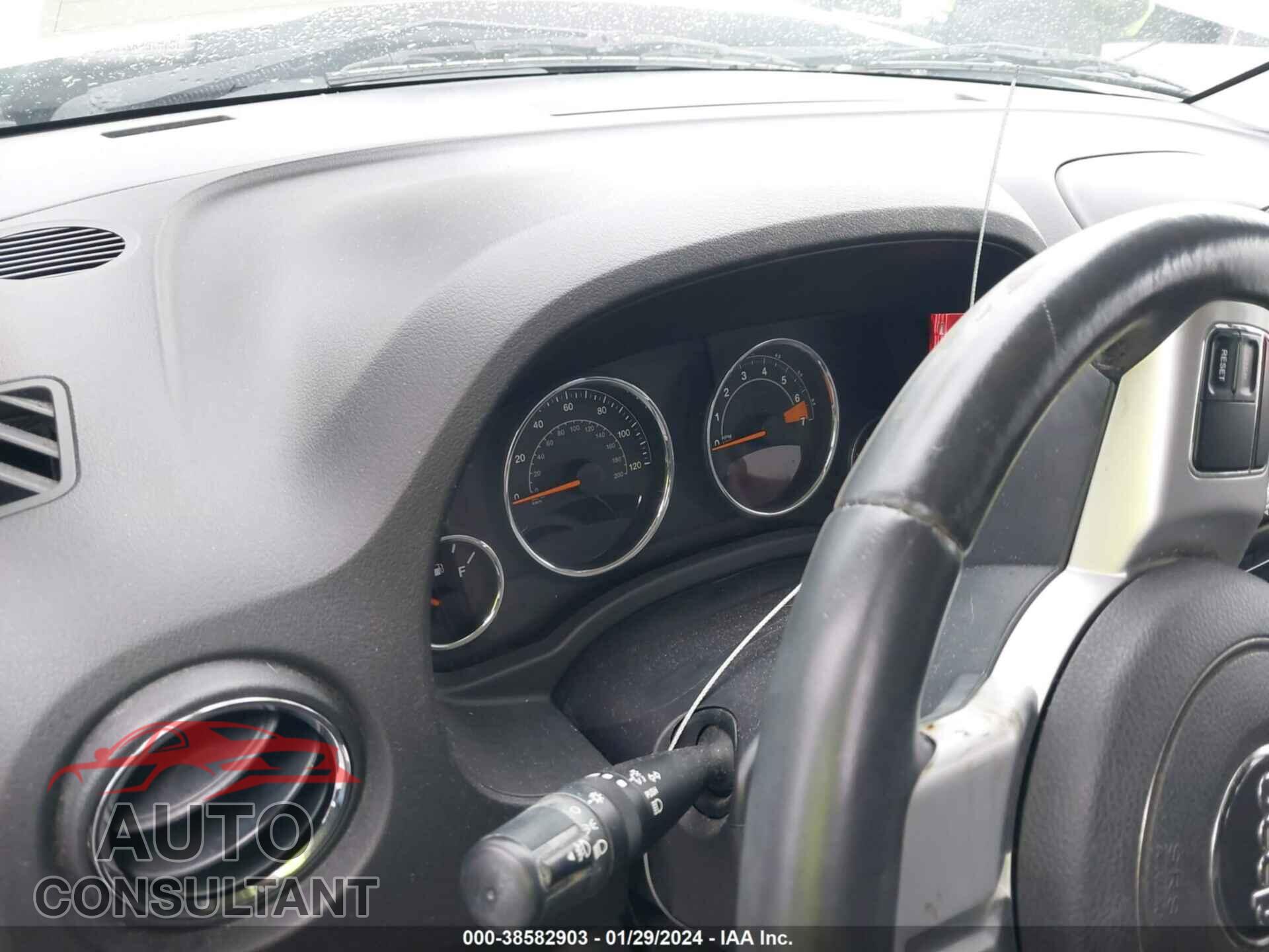 JEEP COMPASS 2015 - 1C4NJDEB2FD393389