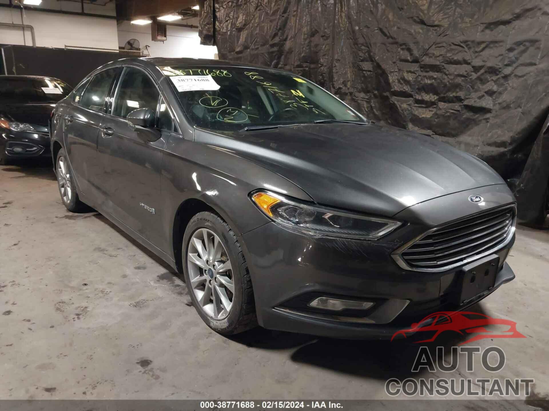 FORD FUSION HYBRID 2017 - 3FA6P0LU2HR370579