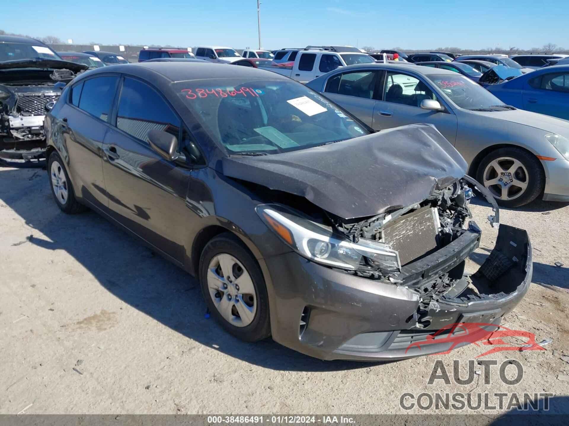 KIA FORTE 2018 - 3KPFK4A7XJE185108