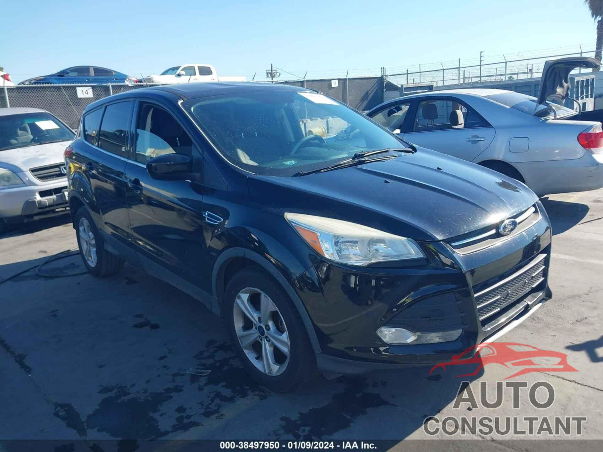 FORD ESCAPE 2016 - 1FMCU0GXXGUC60232