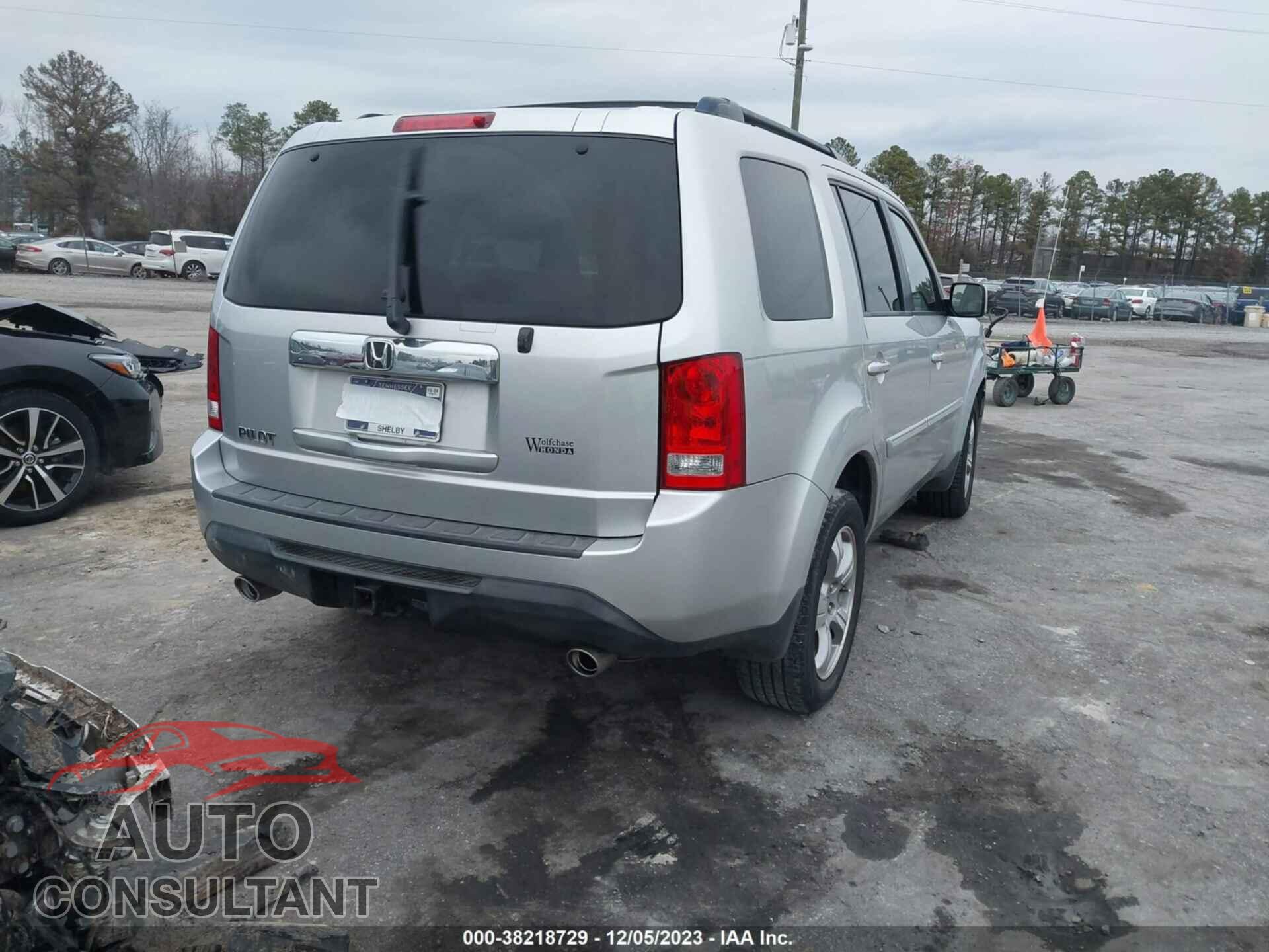 HONDA PILOT 2015 - 5FNYF3H55FB005403