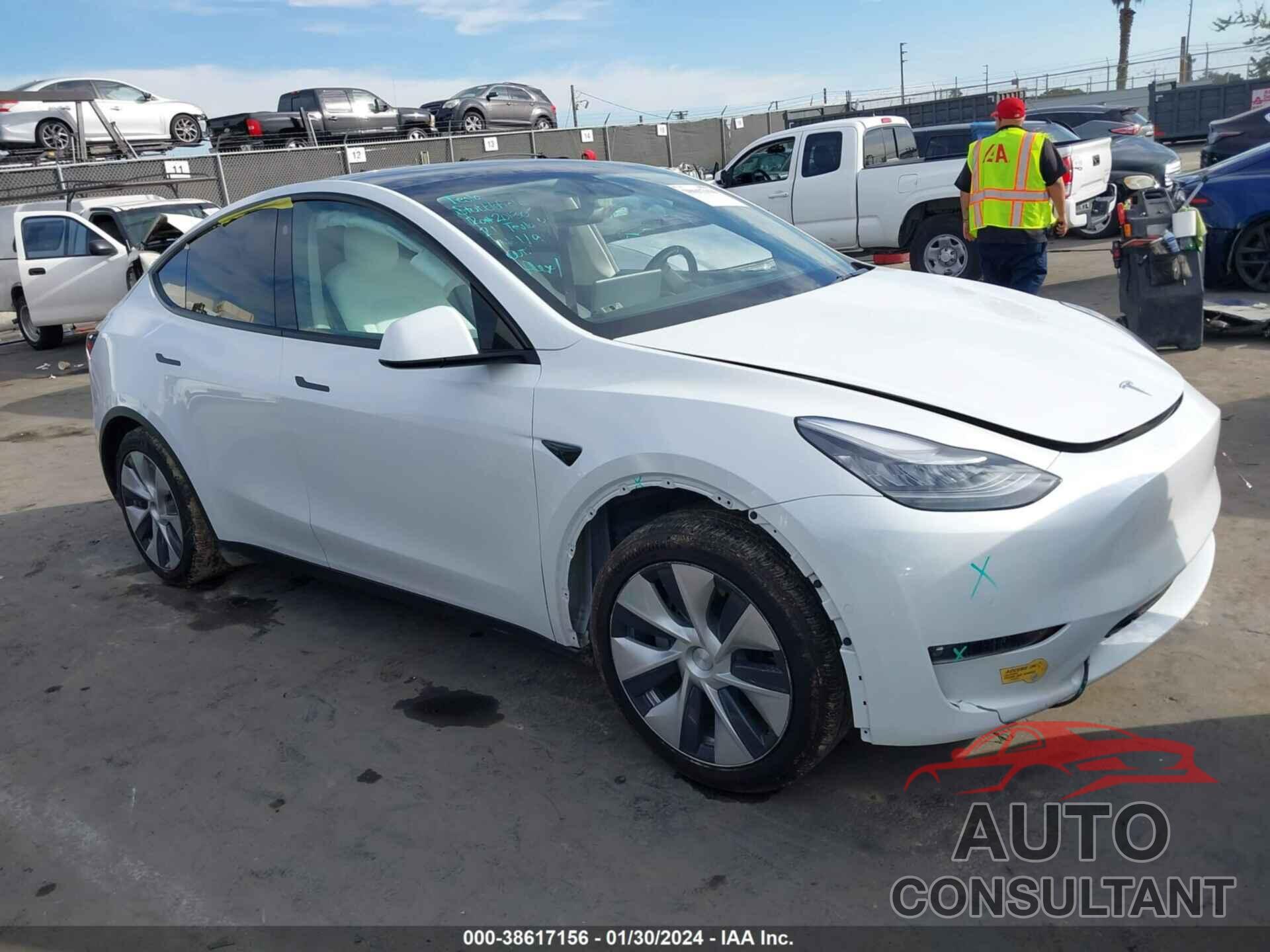 TESLA MODEL Y 2021 - 5YJYGDED0MF163000