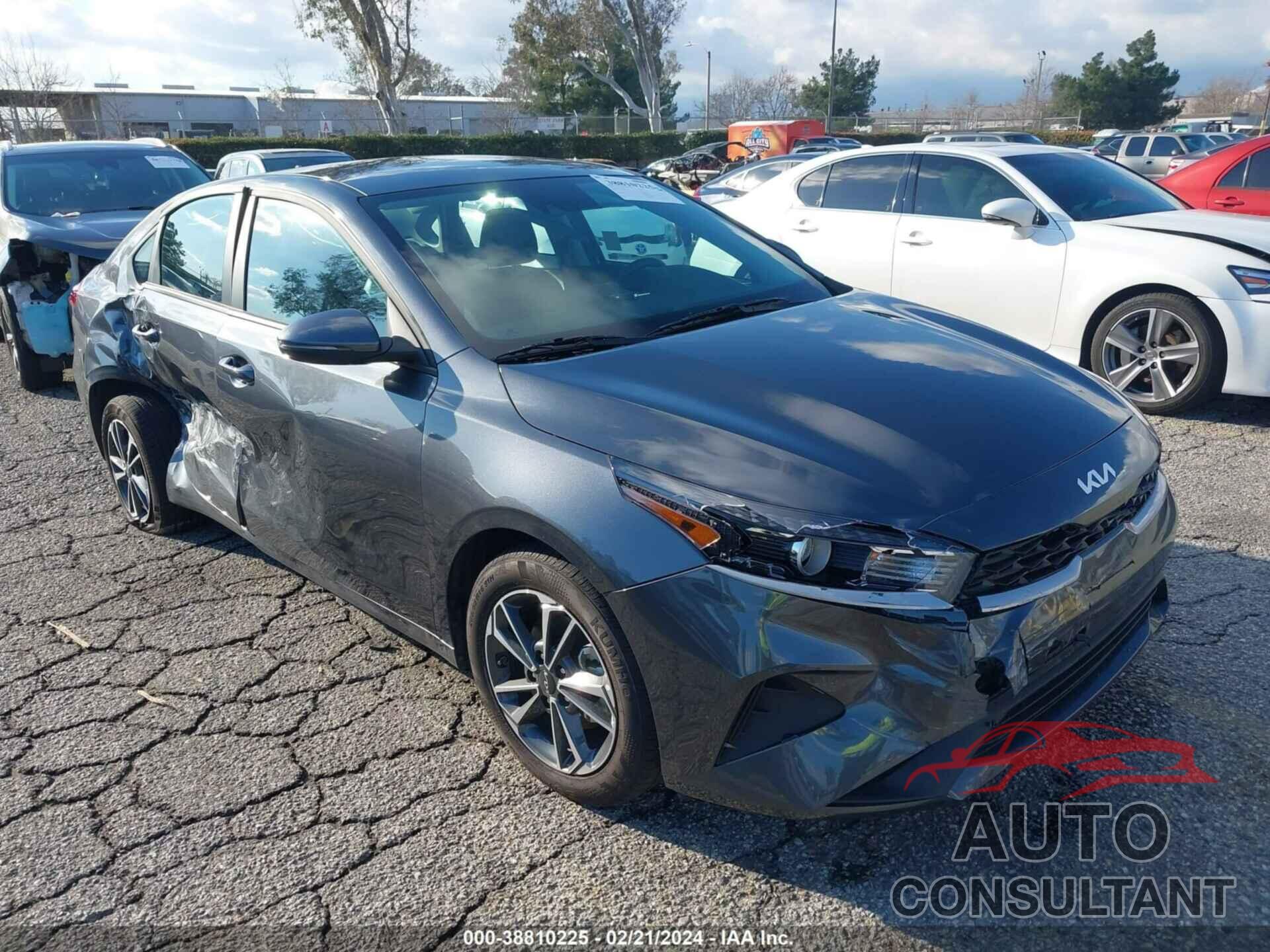 KIA FORTE 2024 - 3KPF24AD9RE701377