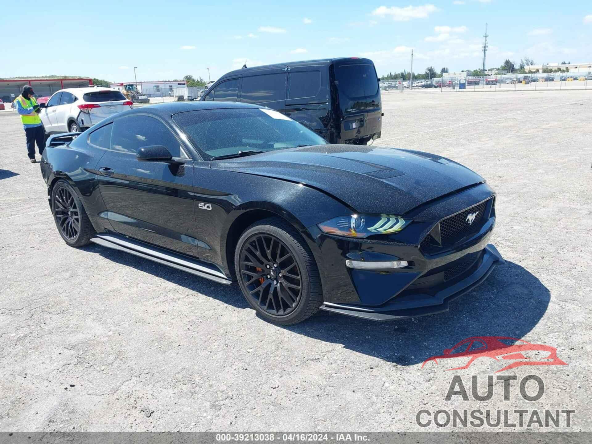 FORD MUSTANG 2019 - 1FA6P8CF5K5157183