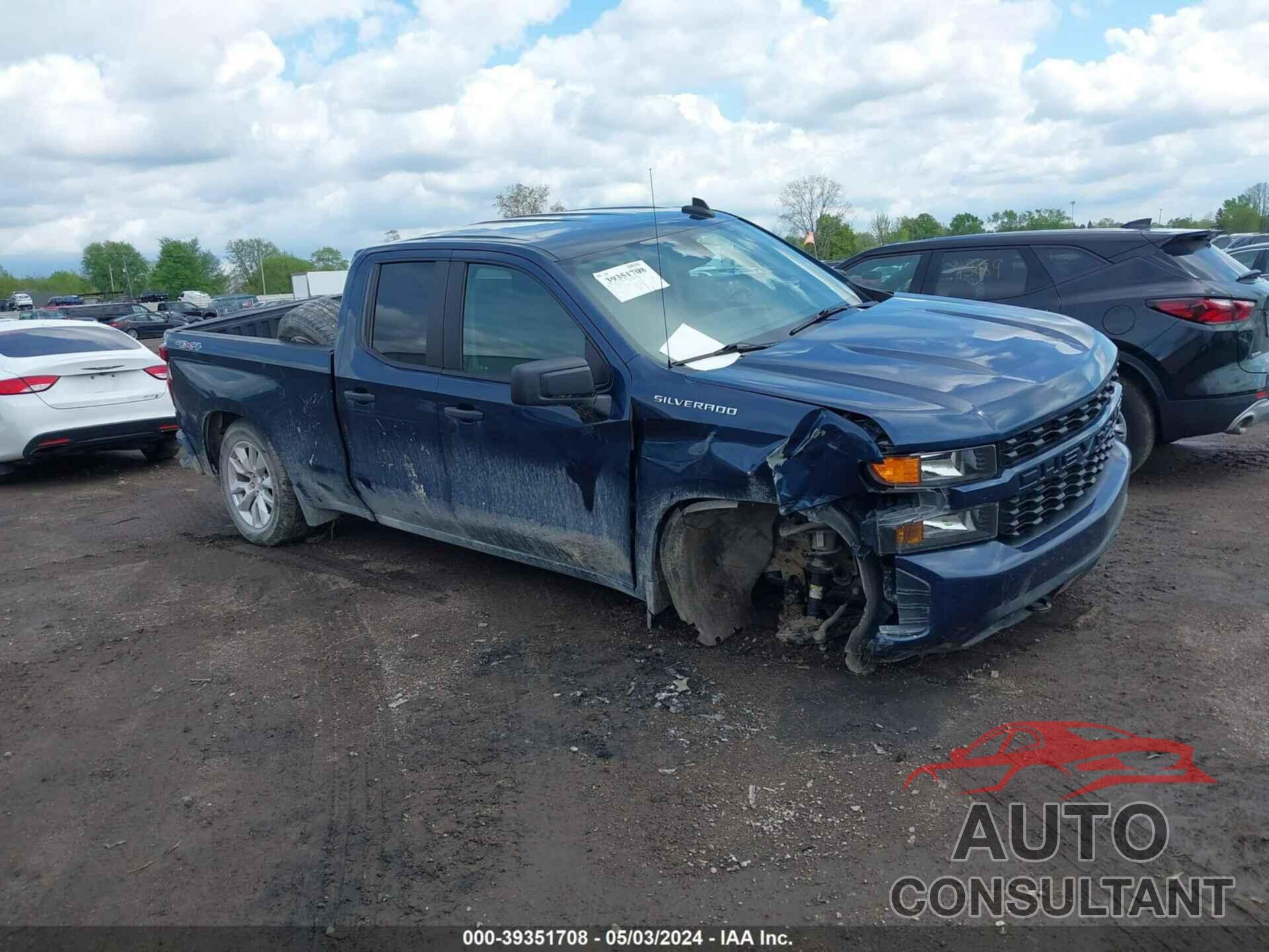 CHEVROLET SILVERADO 1500 2020 - 1GCRYBEK1LZ374302