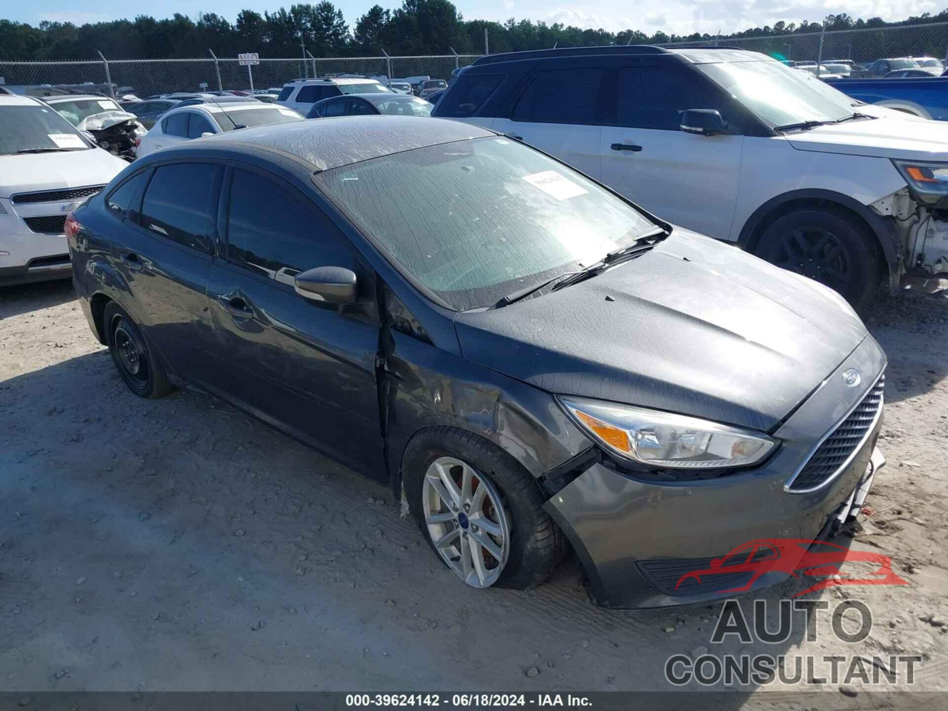 FORD FOCUS 2017 - 1FADP3F28HL344666