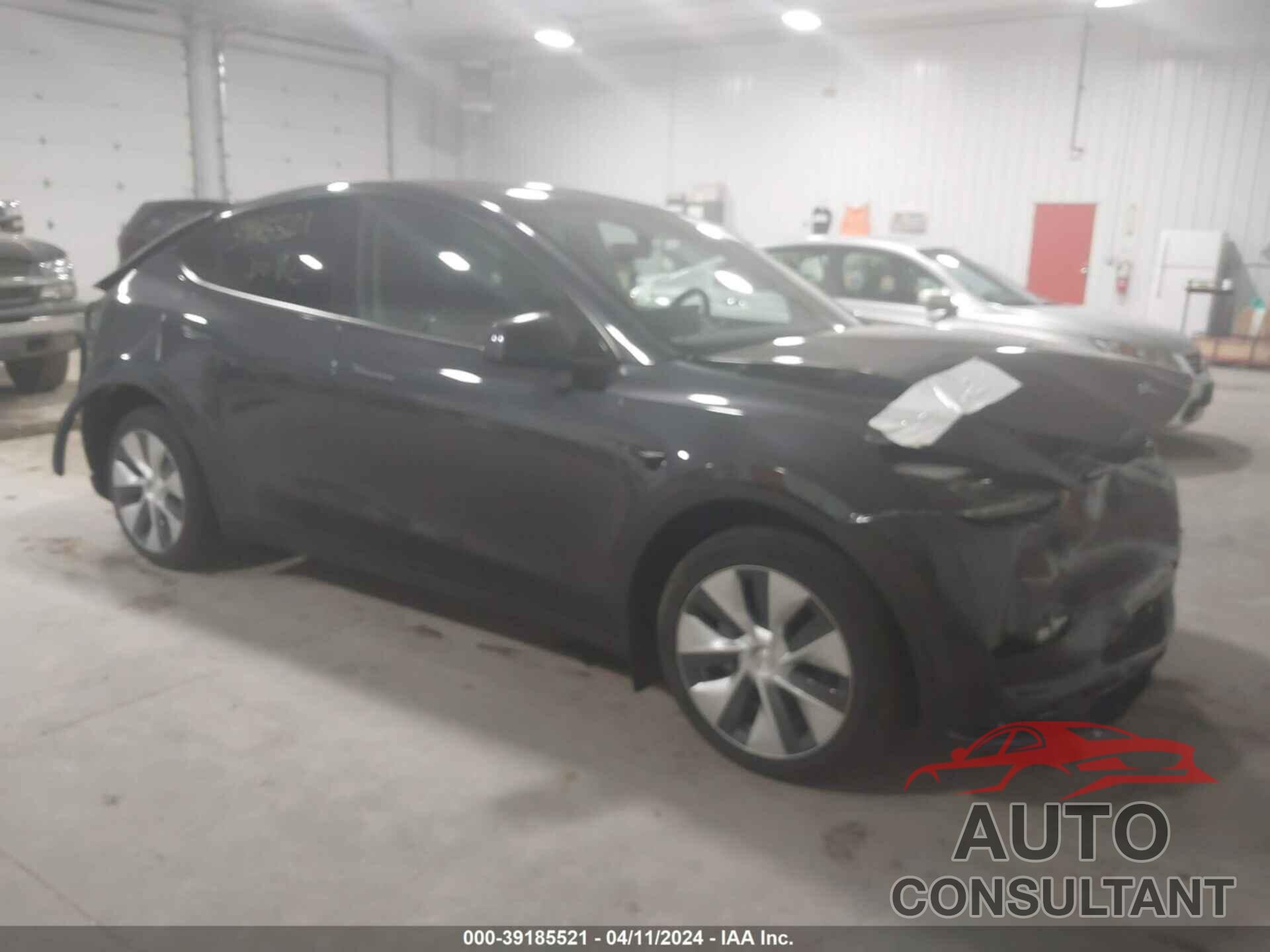 TESLA MODEL Y 2024 - 7SAYGDEE7RF030432