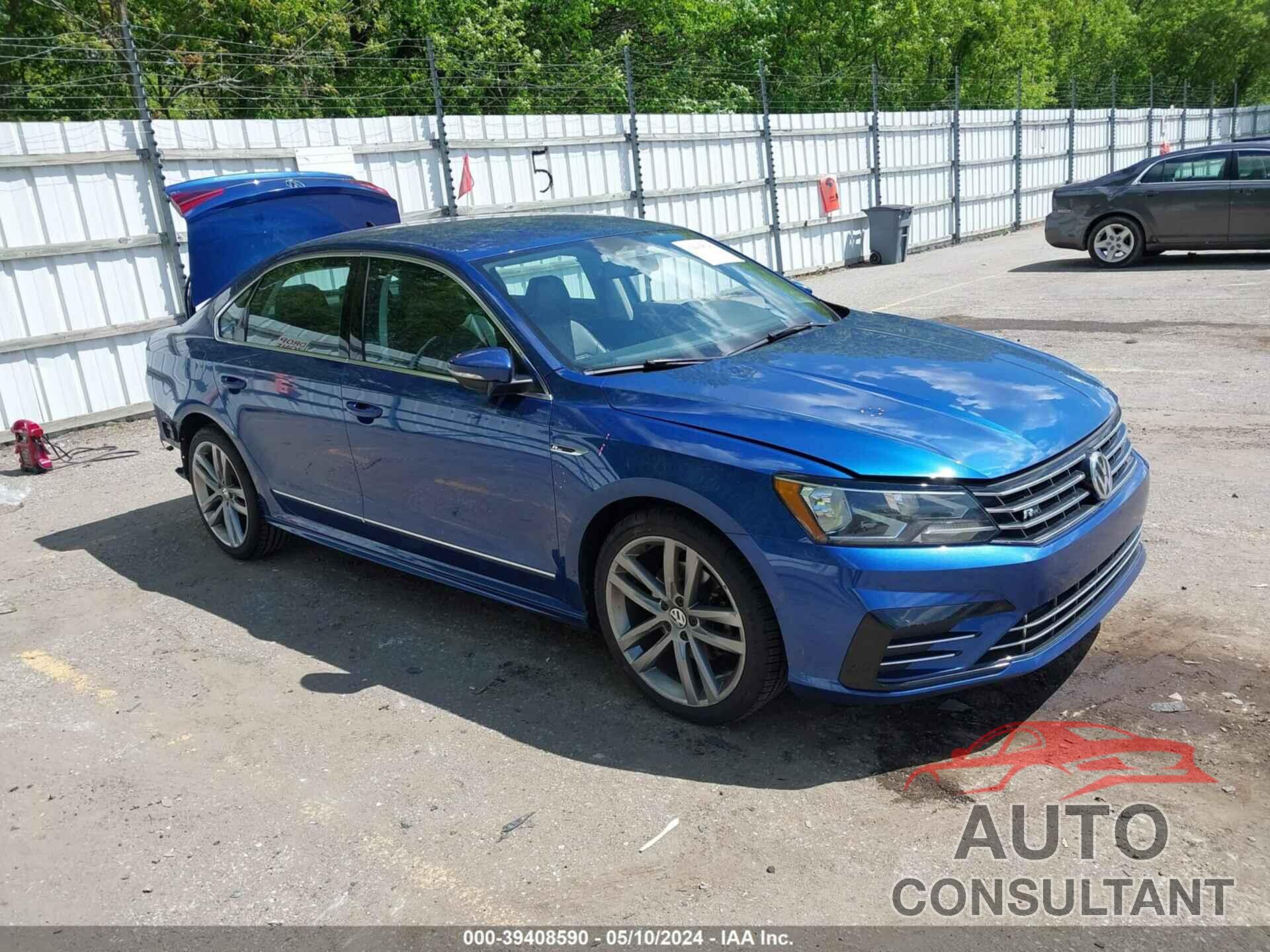 VOLKSWAGEN PASSAT 2017 - 1VWDT7A32HC008523