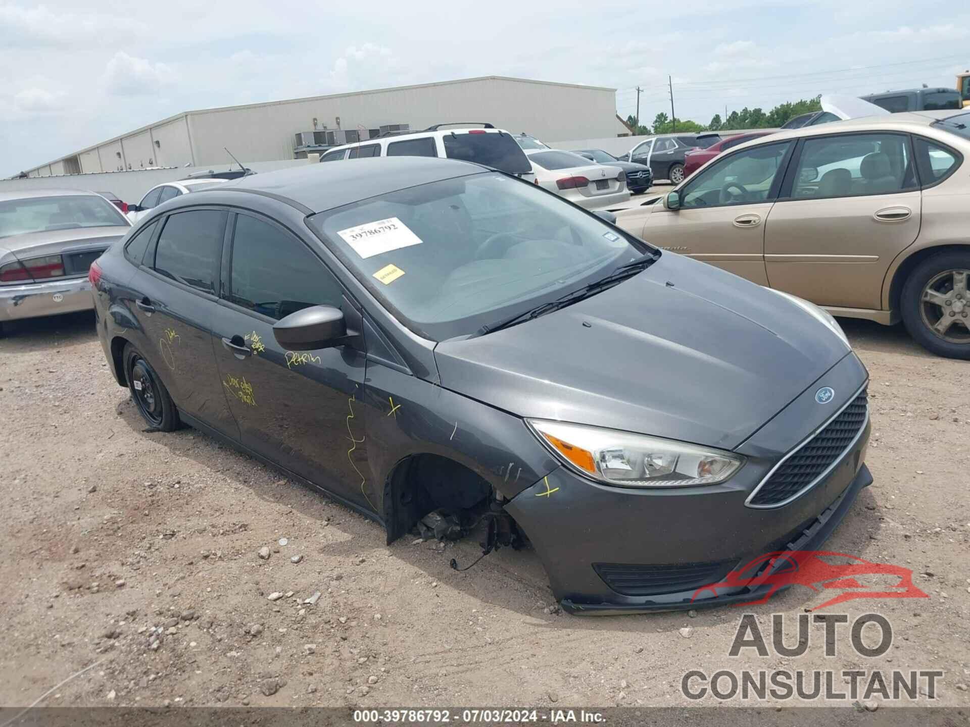 FORD FOCUS 2018 - 1FADP3F20JL240128