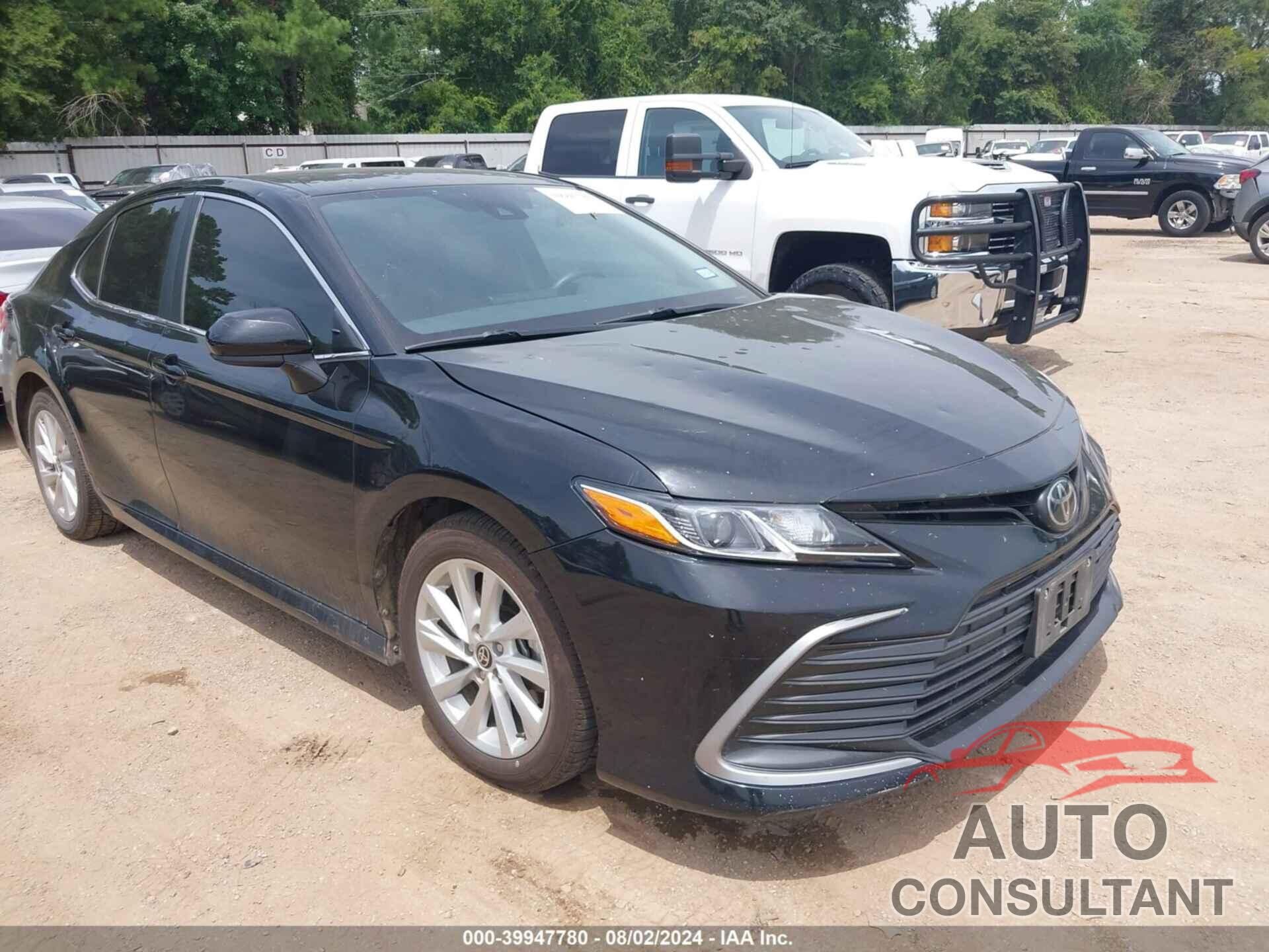 TOYOTA CAMRY 2021 - 4T1C11AK4MU592674