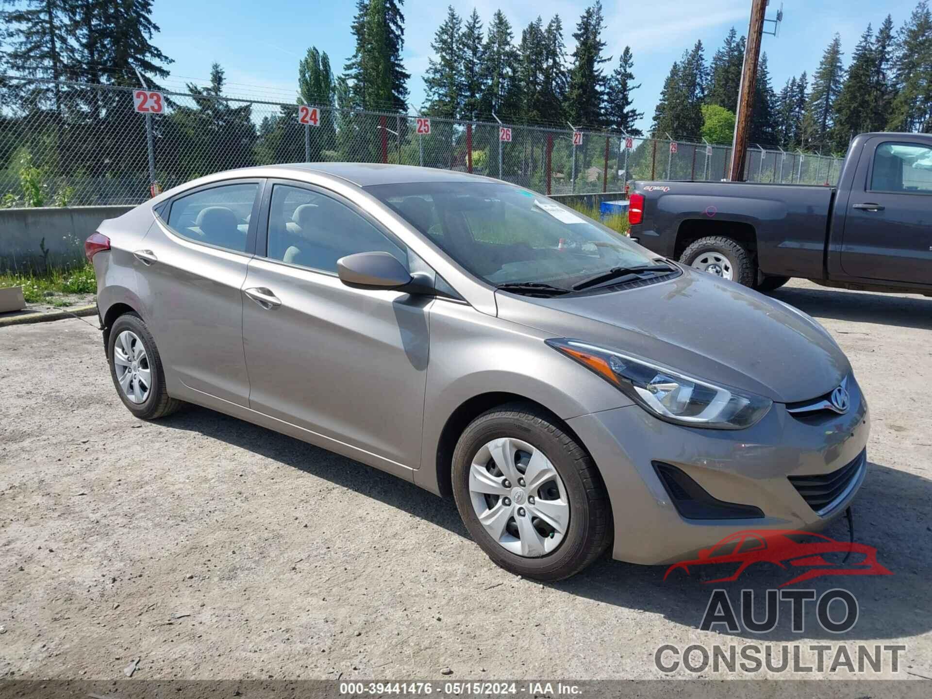 HYUNDAI ELANTRA 2016 - 5NPDH4AE7GH785223