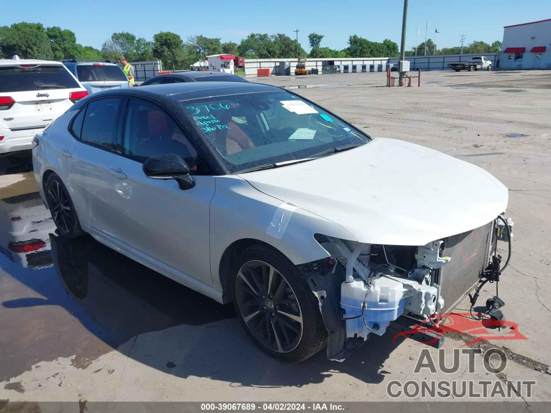 TOYOTA CAMRY 2020 - 4T1K61BK9LU005704