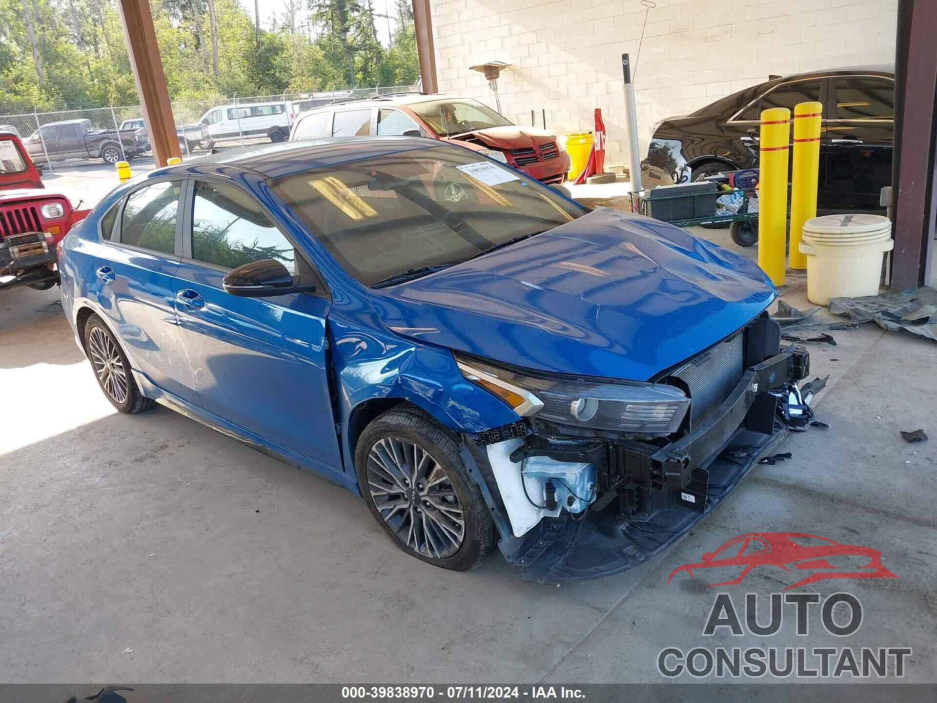 KIA FORTE 2023 - 3KPF54AD1PE665477