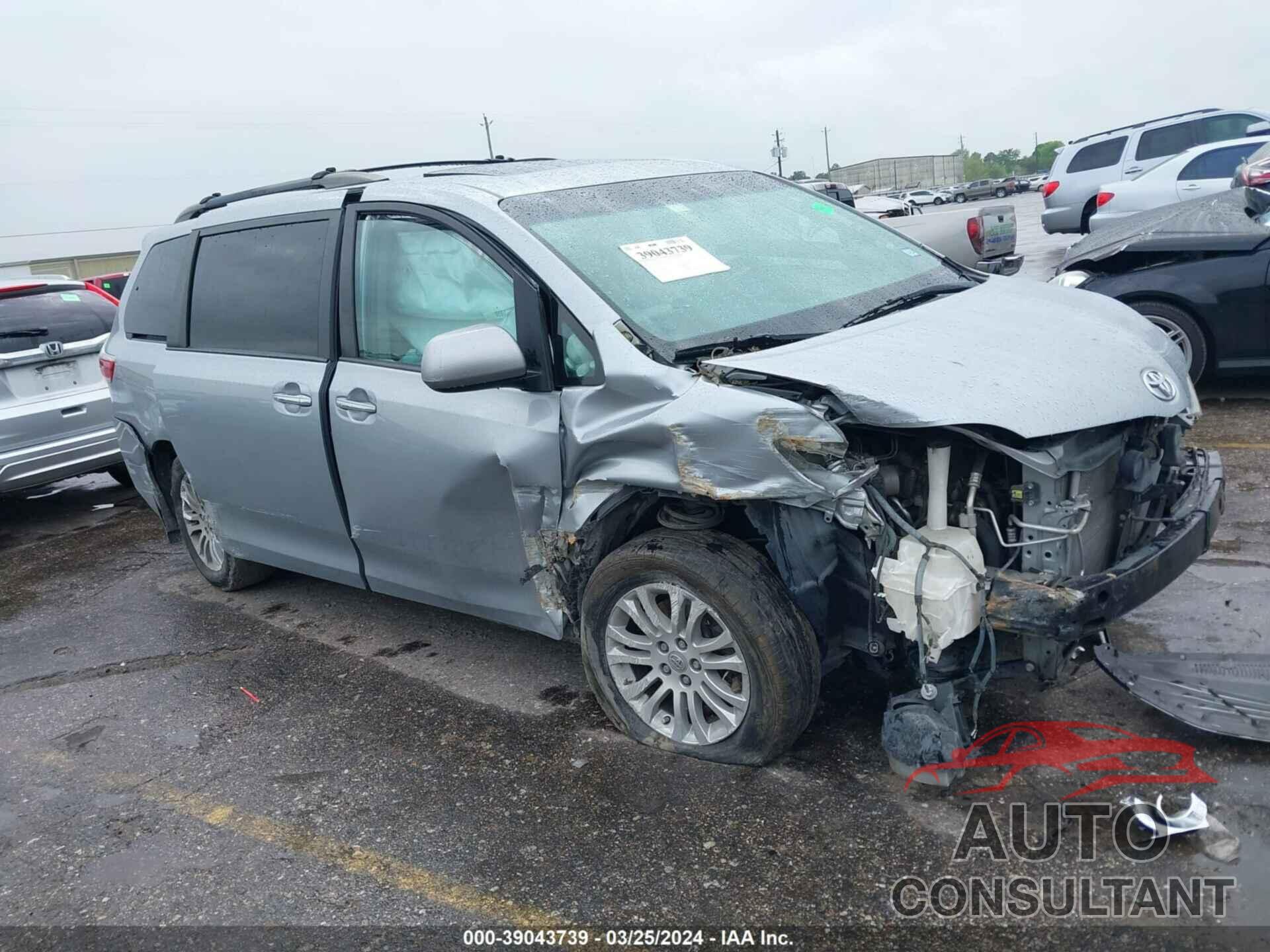 TOYOTA SIENNA 2016 - 5TDYK3DC8GS758422