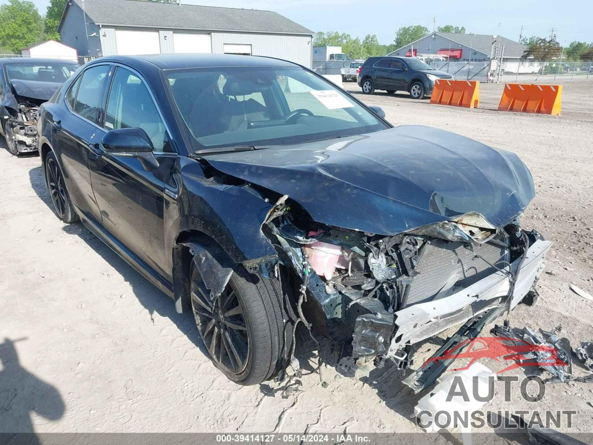 TOYOTA CAMRY 2021 - 4T1K31AKXMU546451