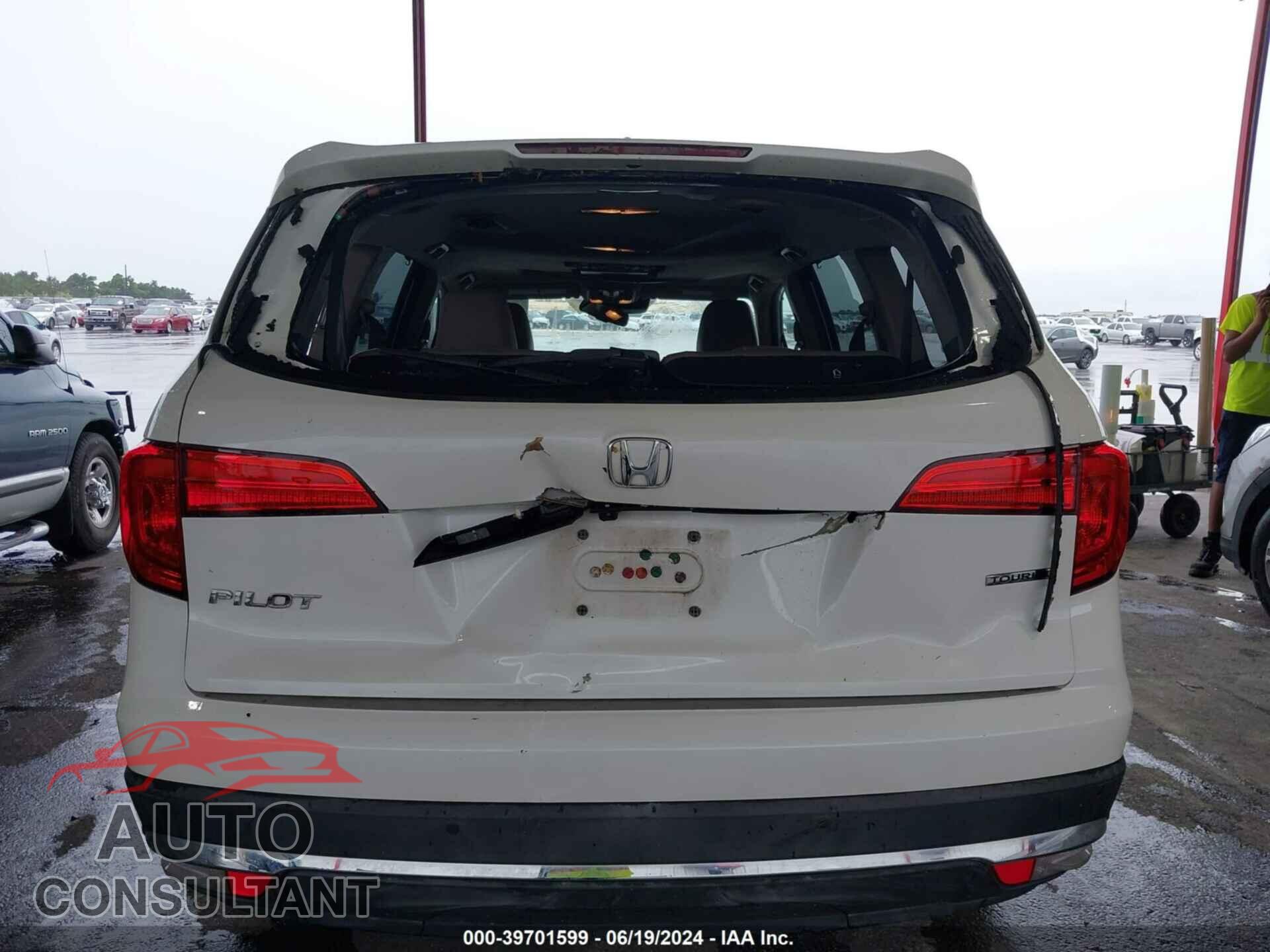 HONDA PILOT 2016 - 5FNYF5H99GB016114