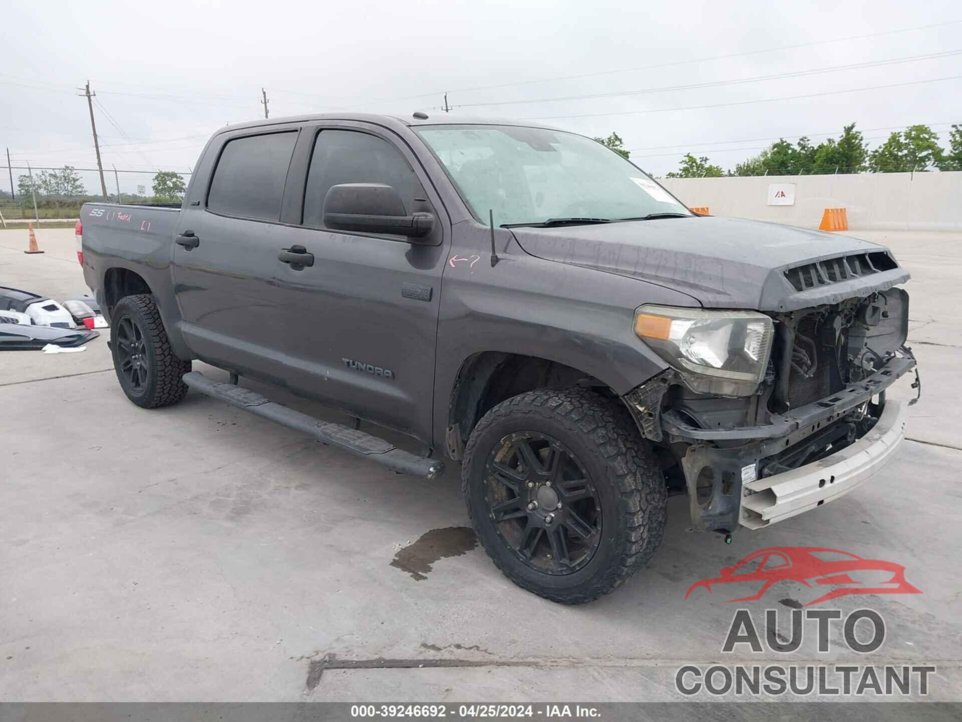 TOYOTA TUNDRA 2018 - 5TFDW5F1XJX692323