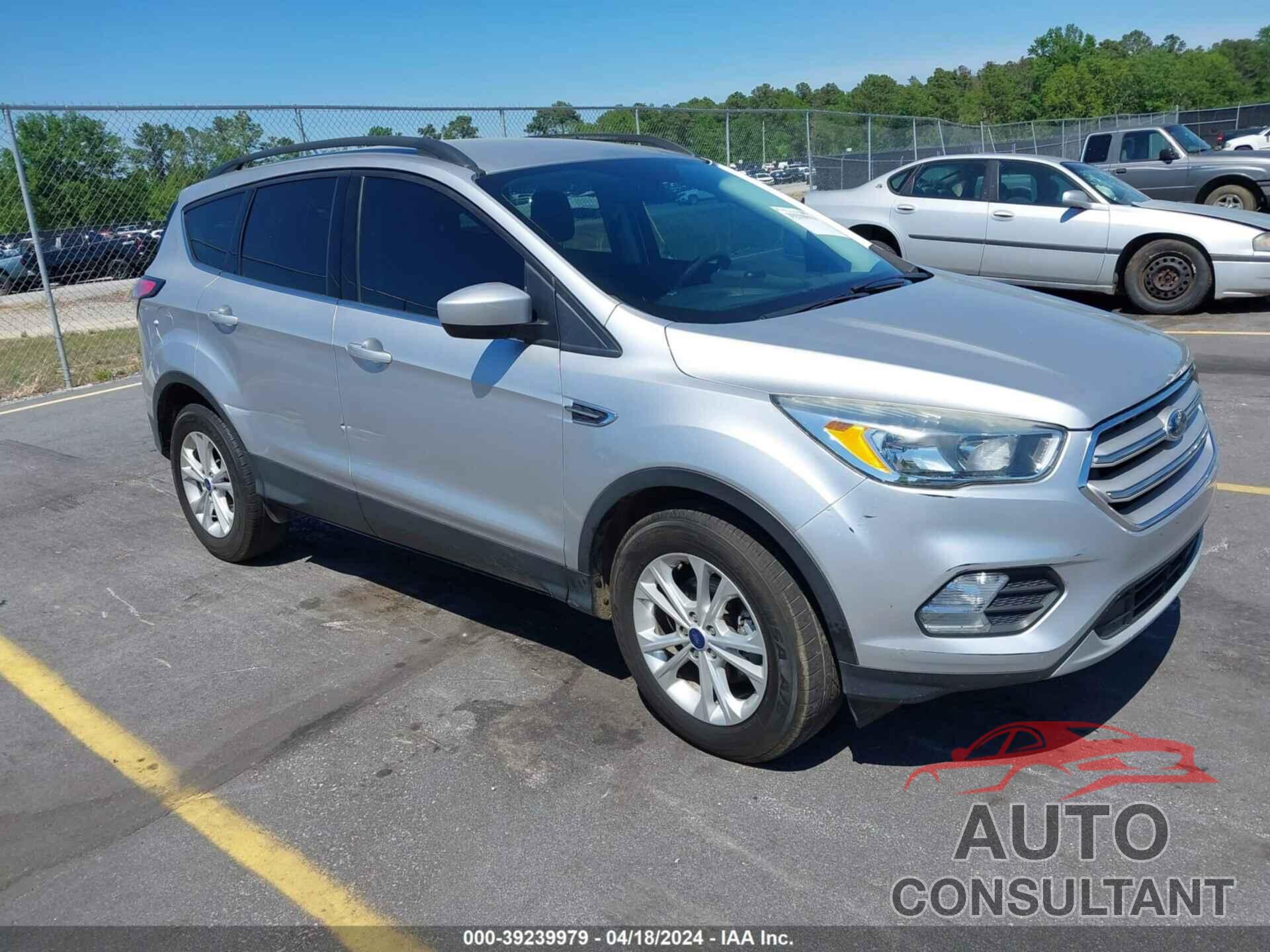 FORD ESCAPE 2018 - 1FMCU0GDXJUB50598