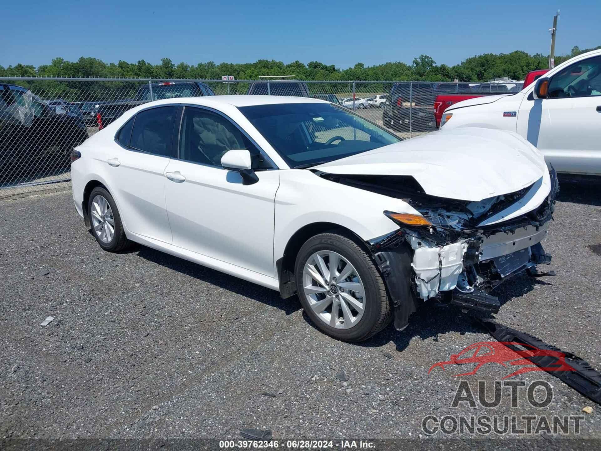 TOYOTA CAMRY 2024 - 4T1C11AK1RU261767