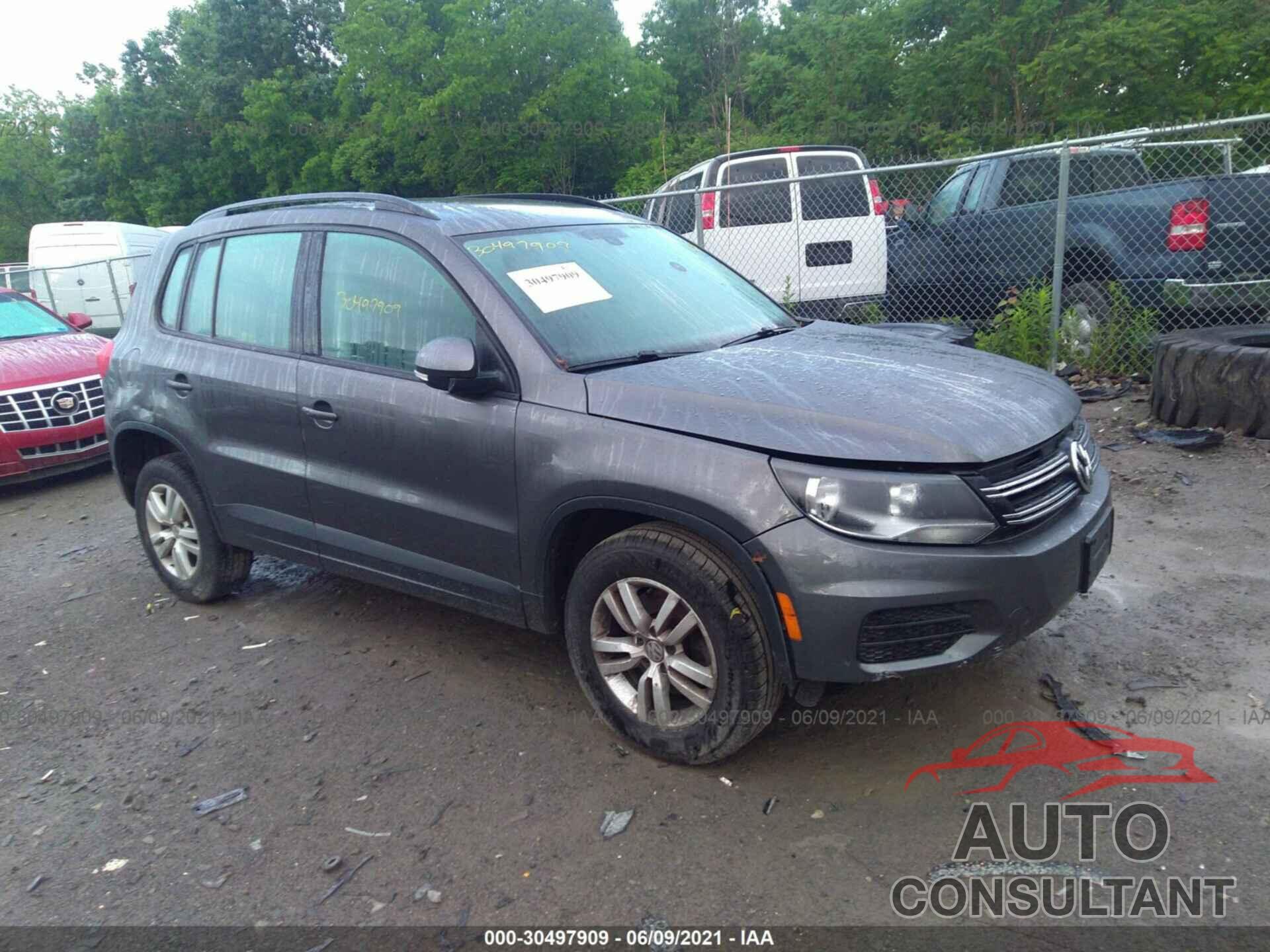 VOLKSWAGEN TIGUAN 2016 - WVGBV7AX7GW611922