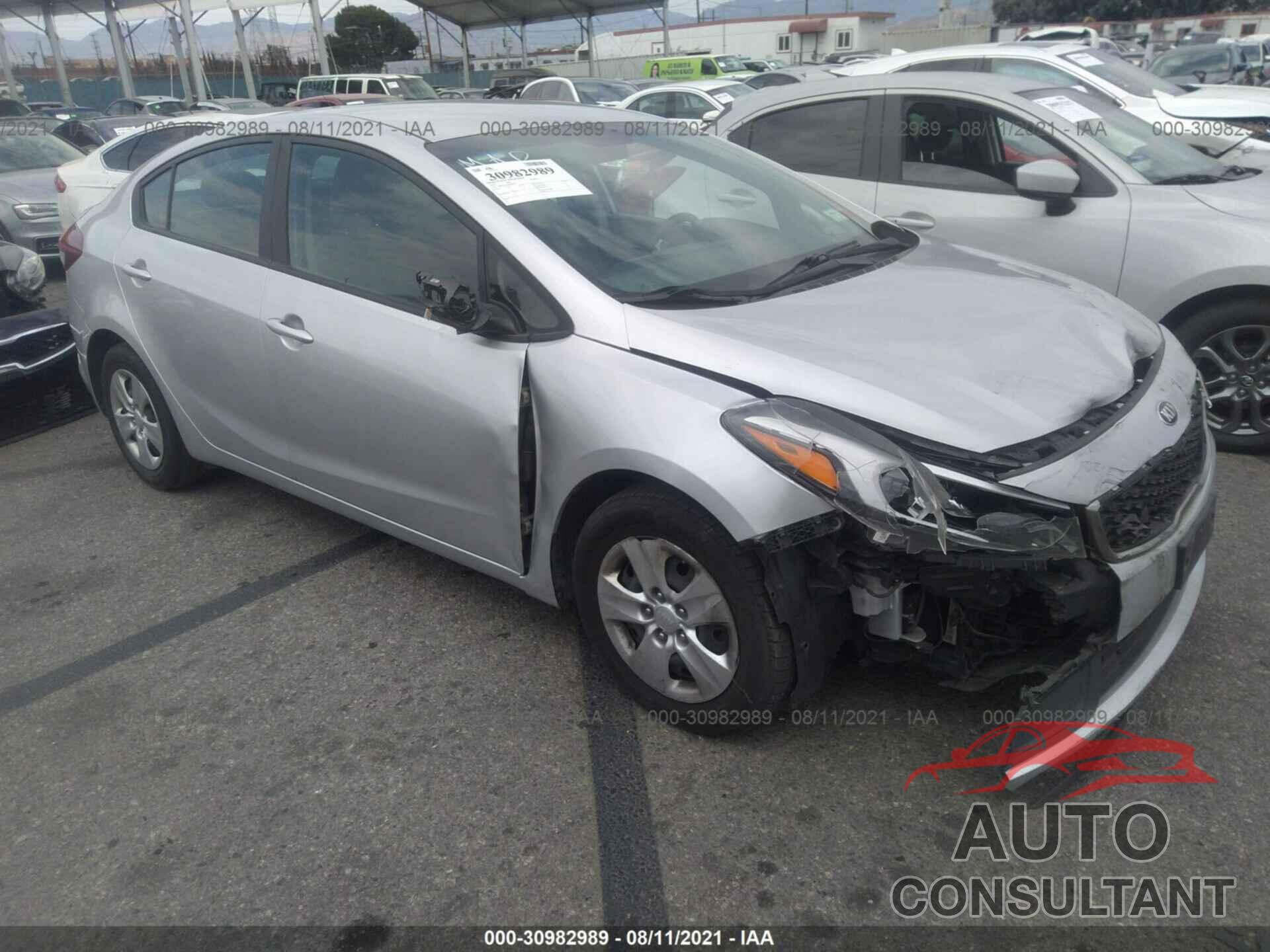 KIA FORTE 2017 - 3KPFK4A74HE020620