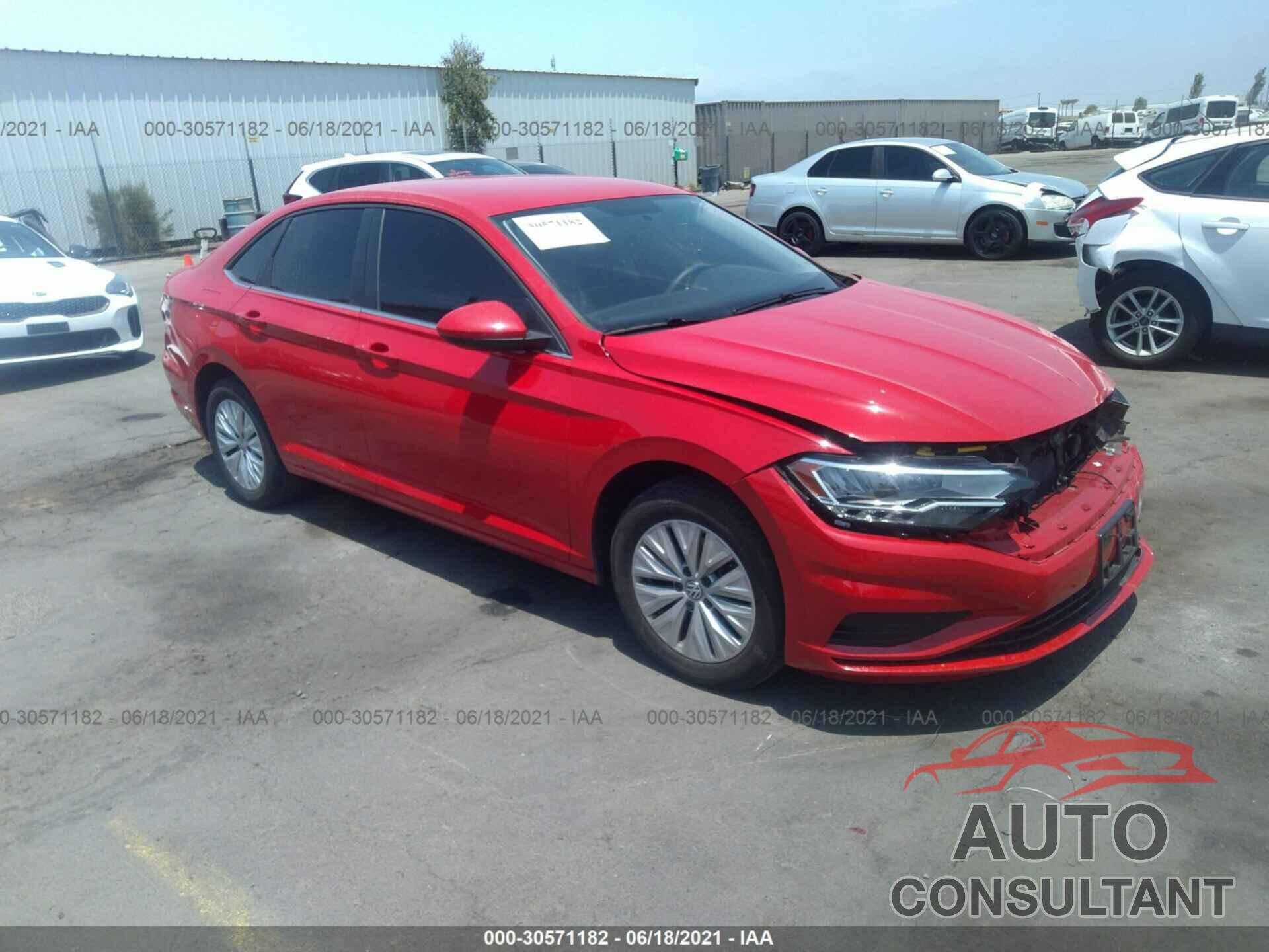 VOLKSWAGEN JETTA 2019 - 3VWC57BU8KM034837