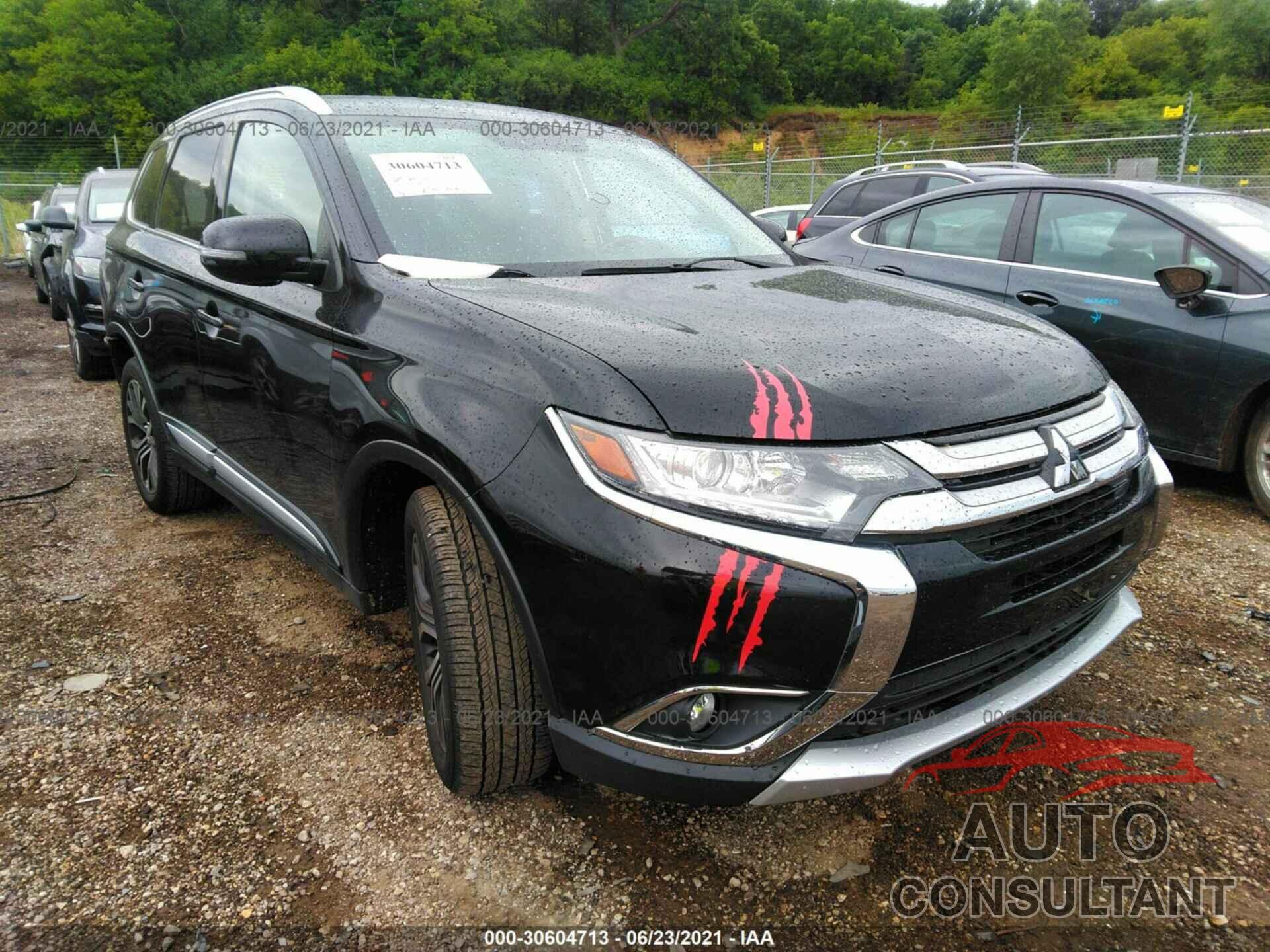 MITSUBISHI OUTLANDER 2018 - JA4AZ3A32JZ013926