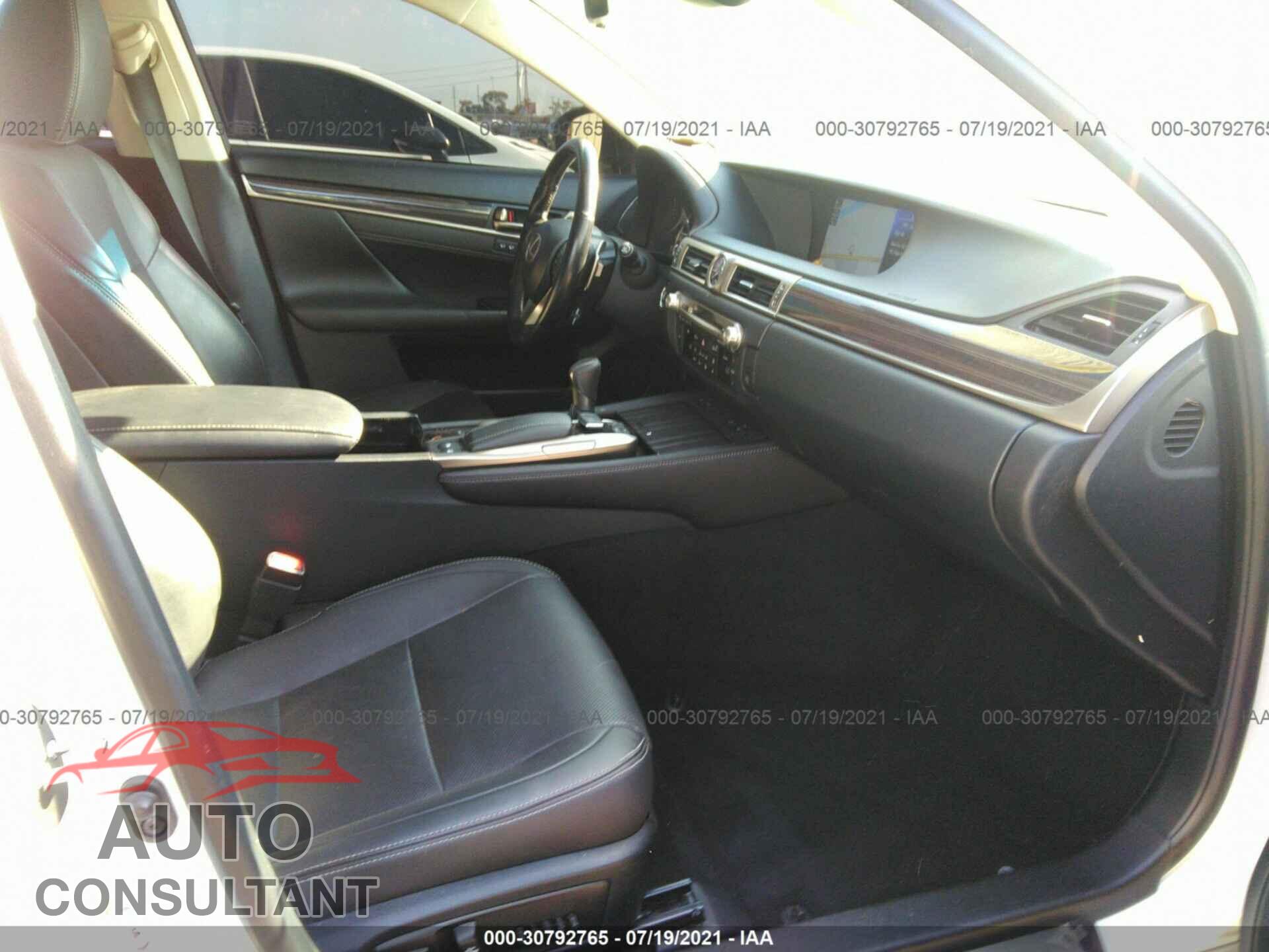 LEXUS GS 2017 - JTHBZ1BL2HA010836