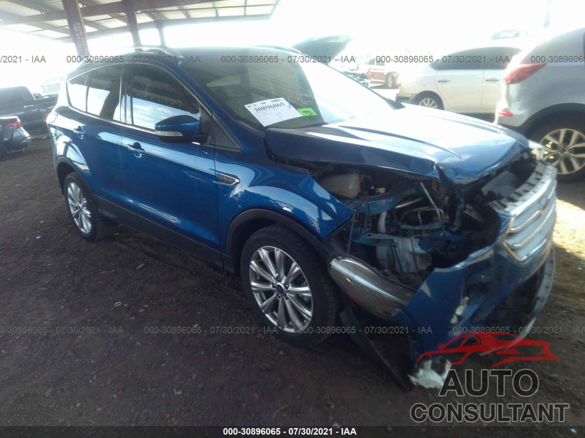 FORD ESCAPE 2017 - 1FMCU0J99HUD59409