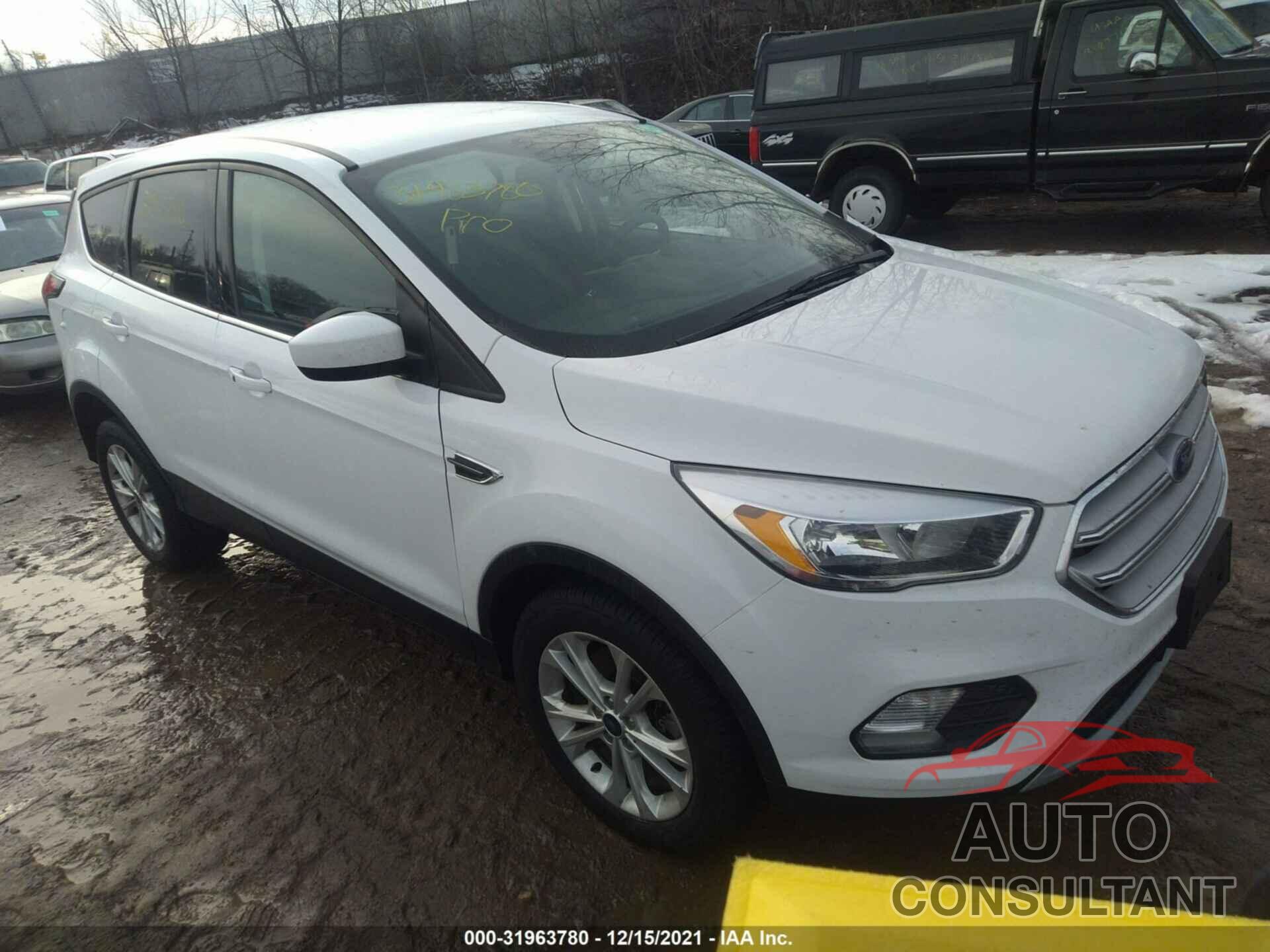 FORD ESCAPE 2019 - 1FMCU9GD1KUC34184