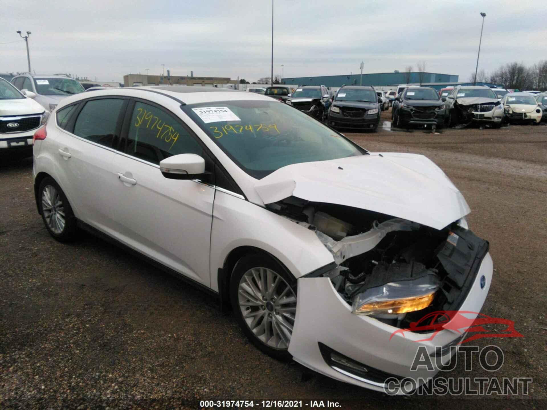 FORD FOCUS 2018 - 1FADP3N21JL227938