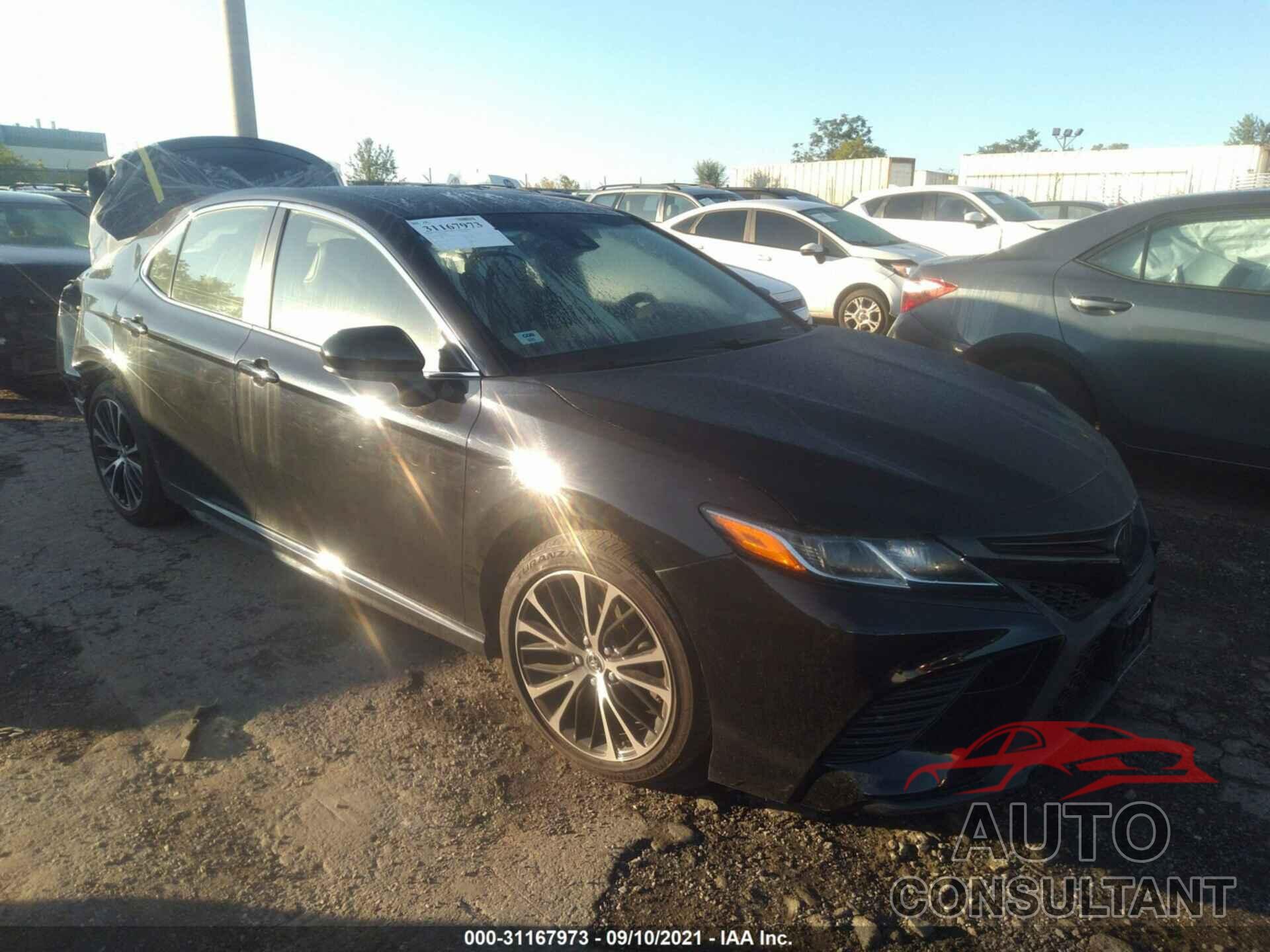 TOYOTA CAMRY 2018 - JTNB11HK6J3049667